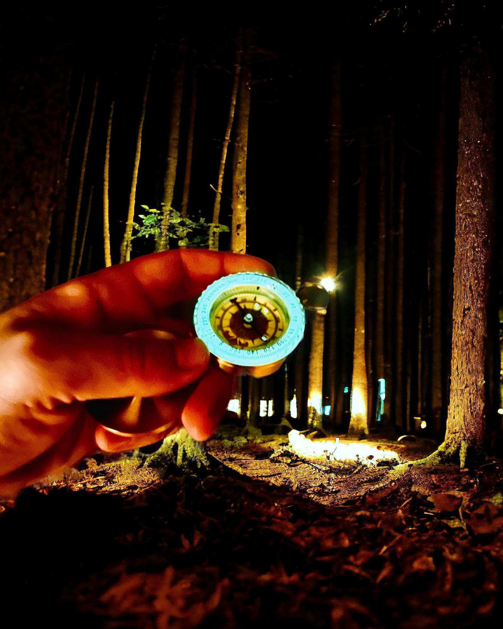 Waterdichte Messing Kompas met Gloei-effect - Onmisbaar voor Wandelen en Kamperen, personalisatie met gravure