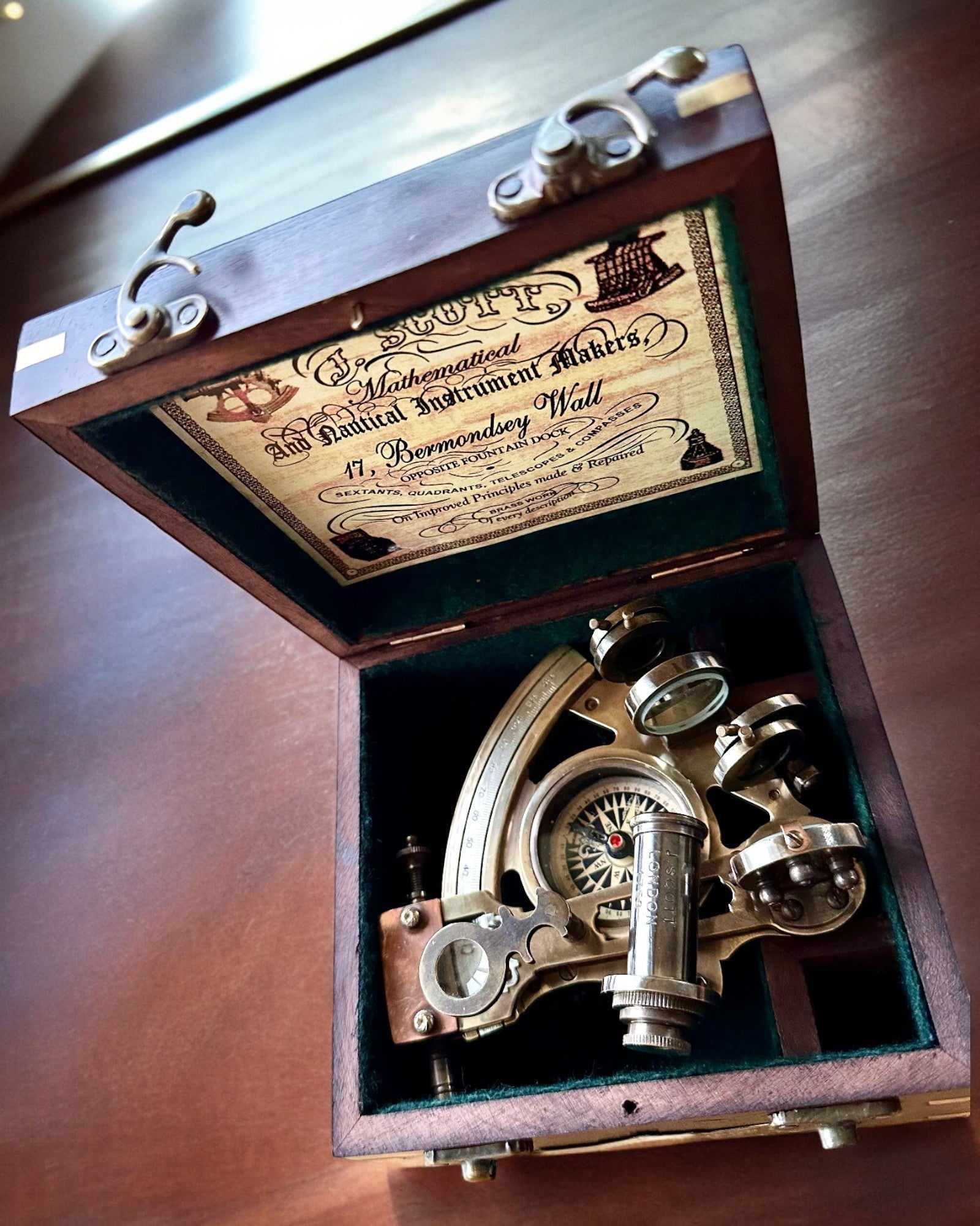 Grote Houten Doos voor Sextant of premium kompas "Mariner's Legacy" met Gravure Optie