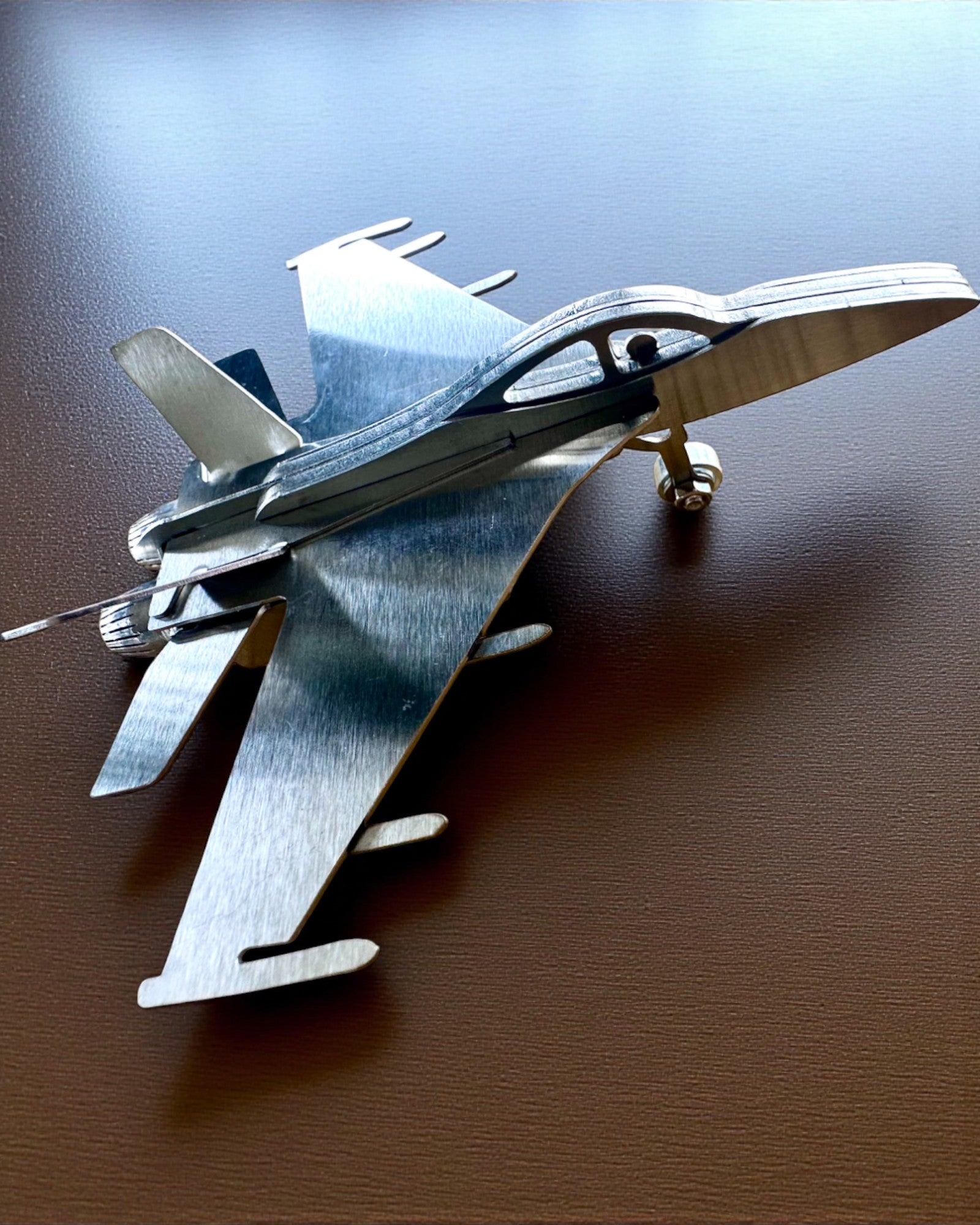 Metalen Model Jachtvliegtuig "SkyRaptor" – roestvrij staal, gepersonaliseerde gravure als cadeau