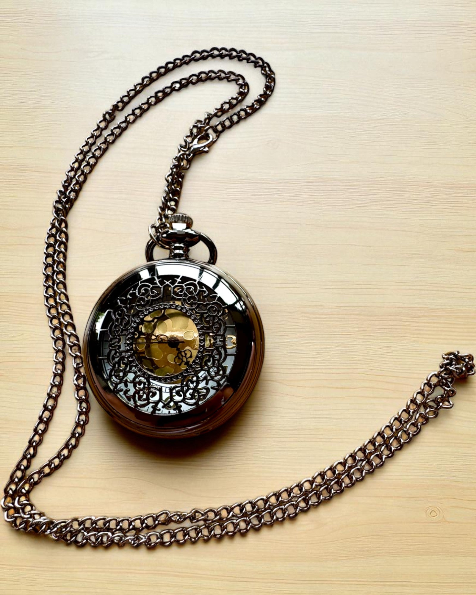 Zwarte Zakhorloge „Midnight Elegance”, personalisatie als cadeau met gravure