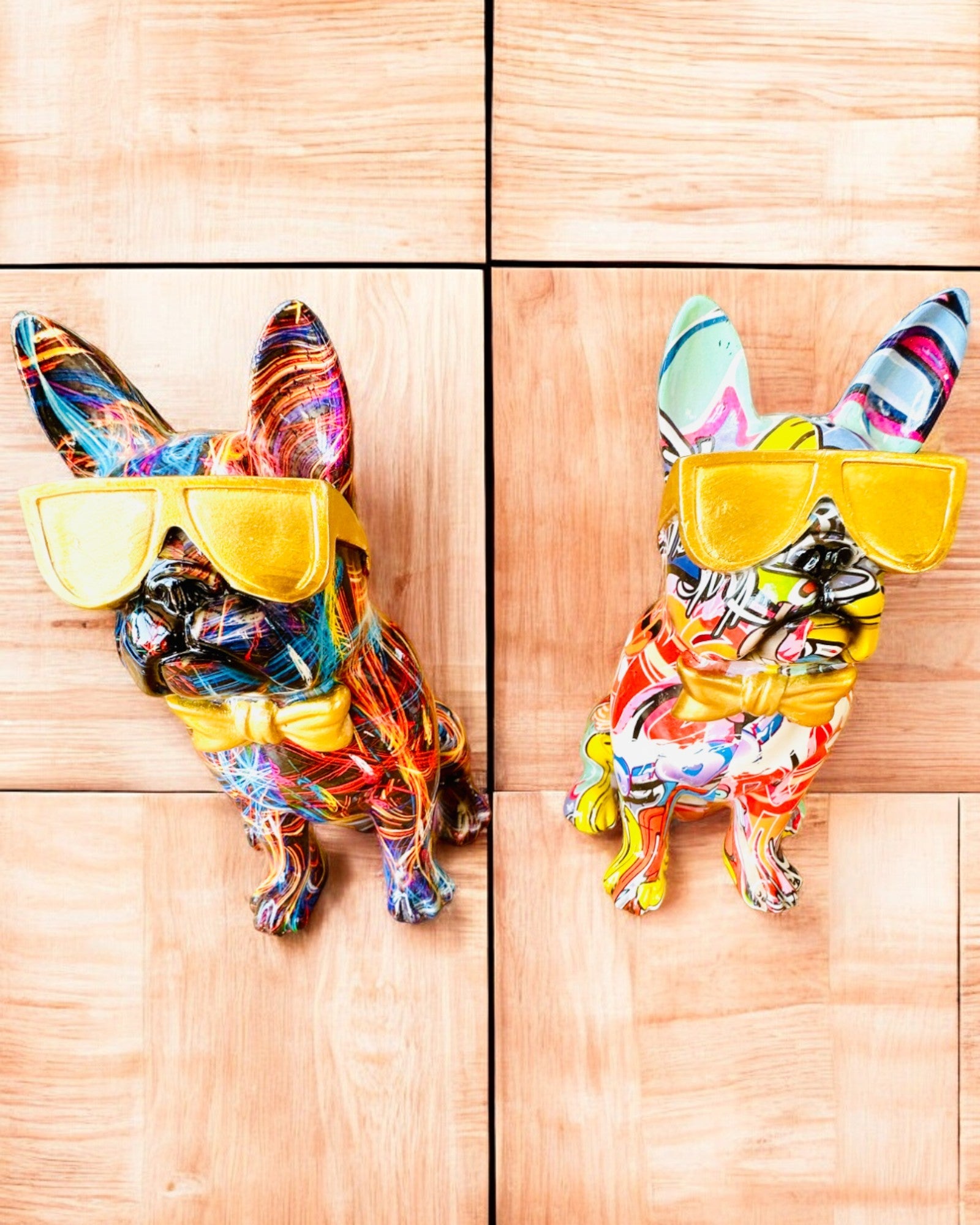 Kleurrijke Bulldog met Bril - Unieke Interieurdecoratie, decoratief beeldje als cadeau, personalisatie met gravure