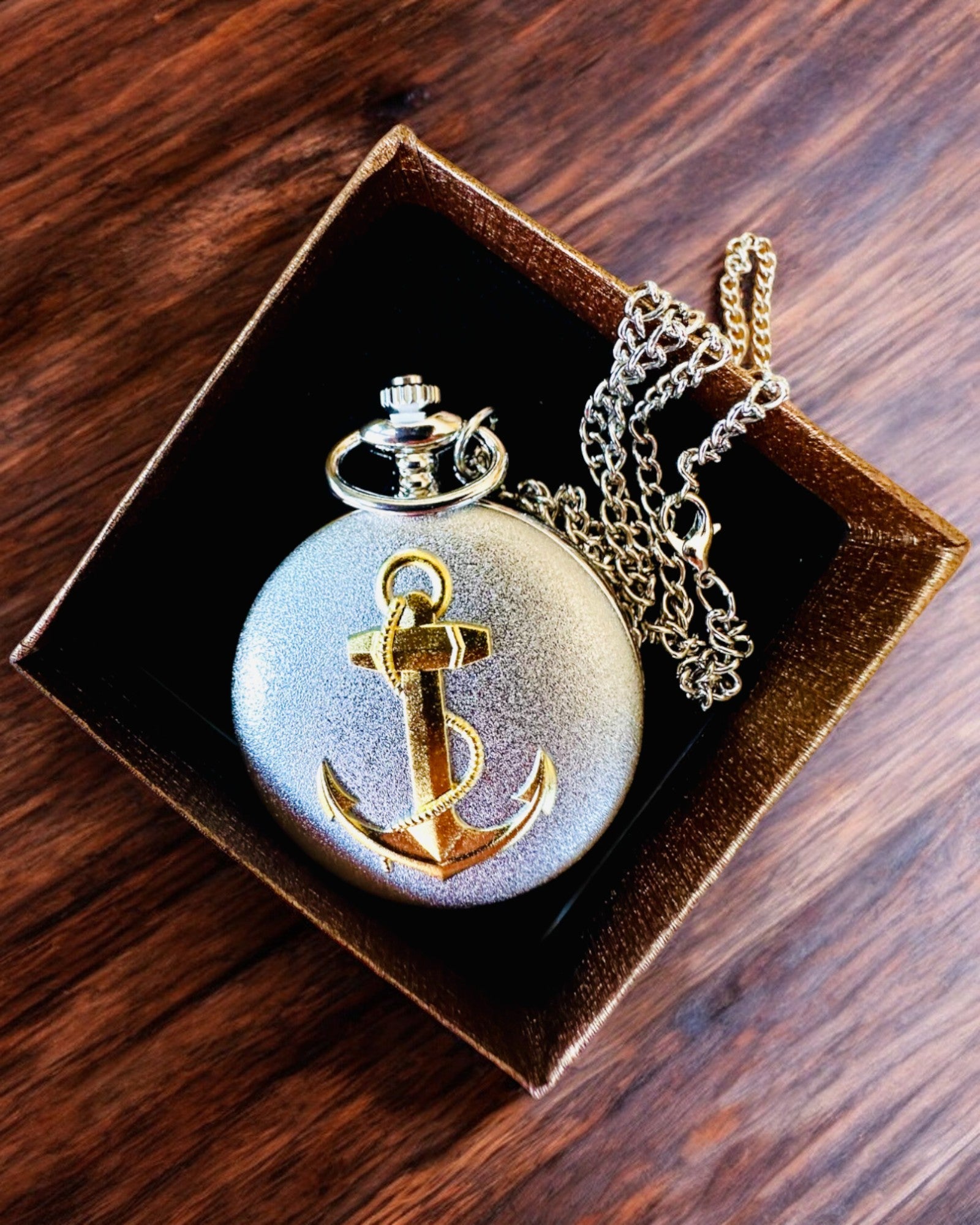 Zakhorloge "Gouden Anker" - personalisatie als cadeau met gravure