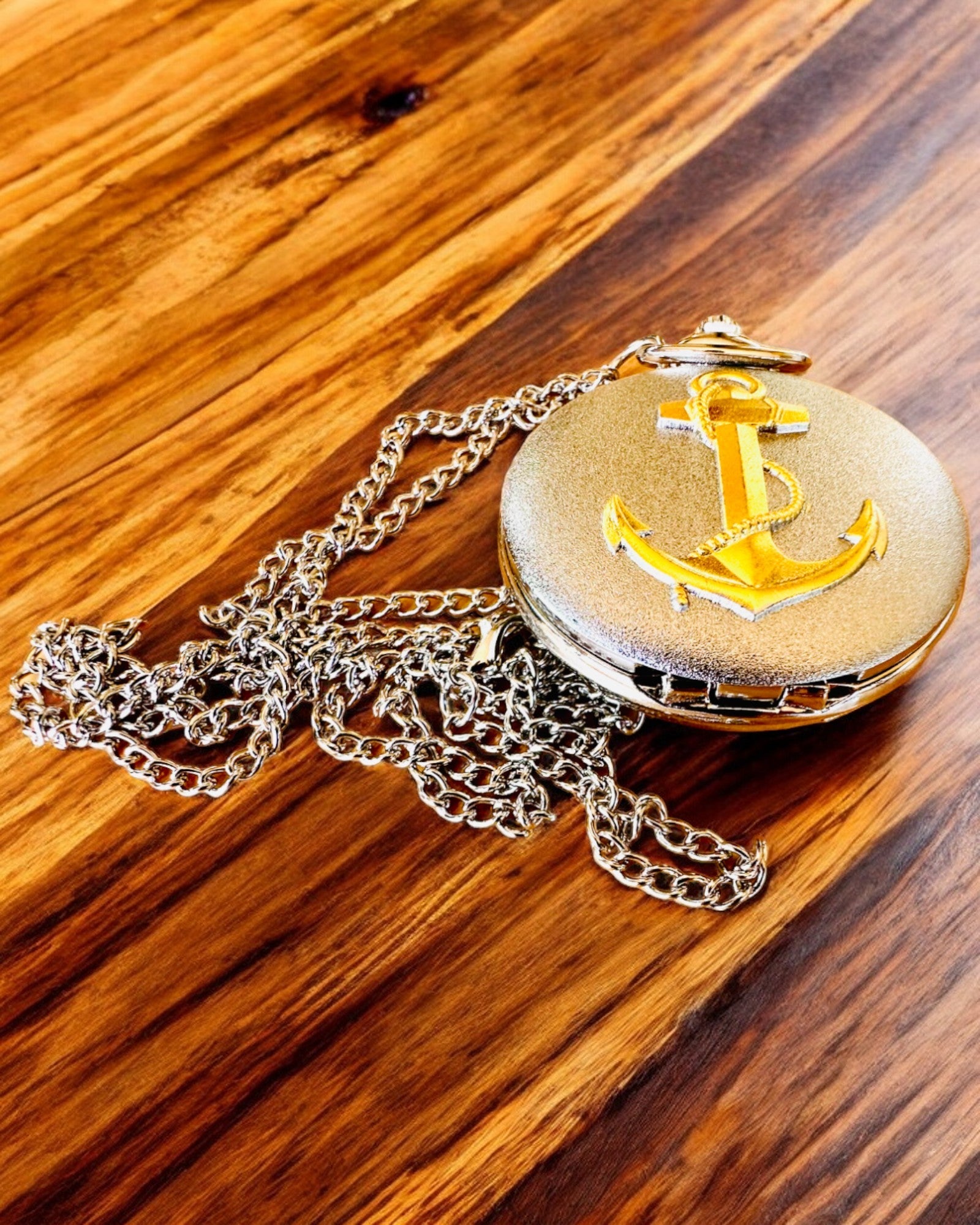 Zakhorloge "Gouden Anker" - personalisatie als cadeau met gravure