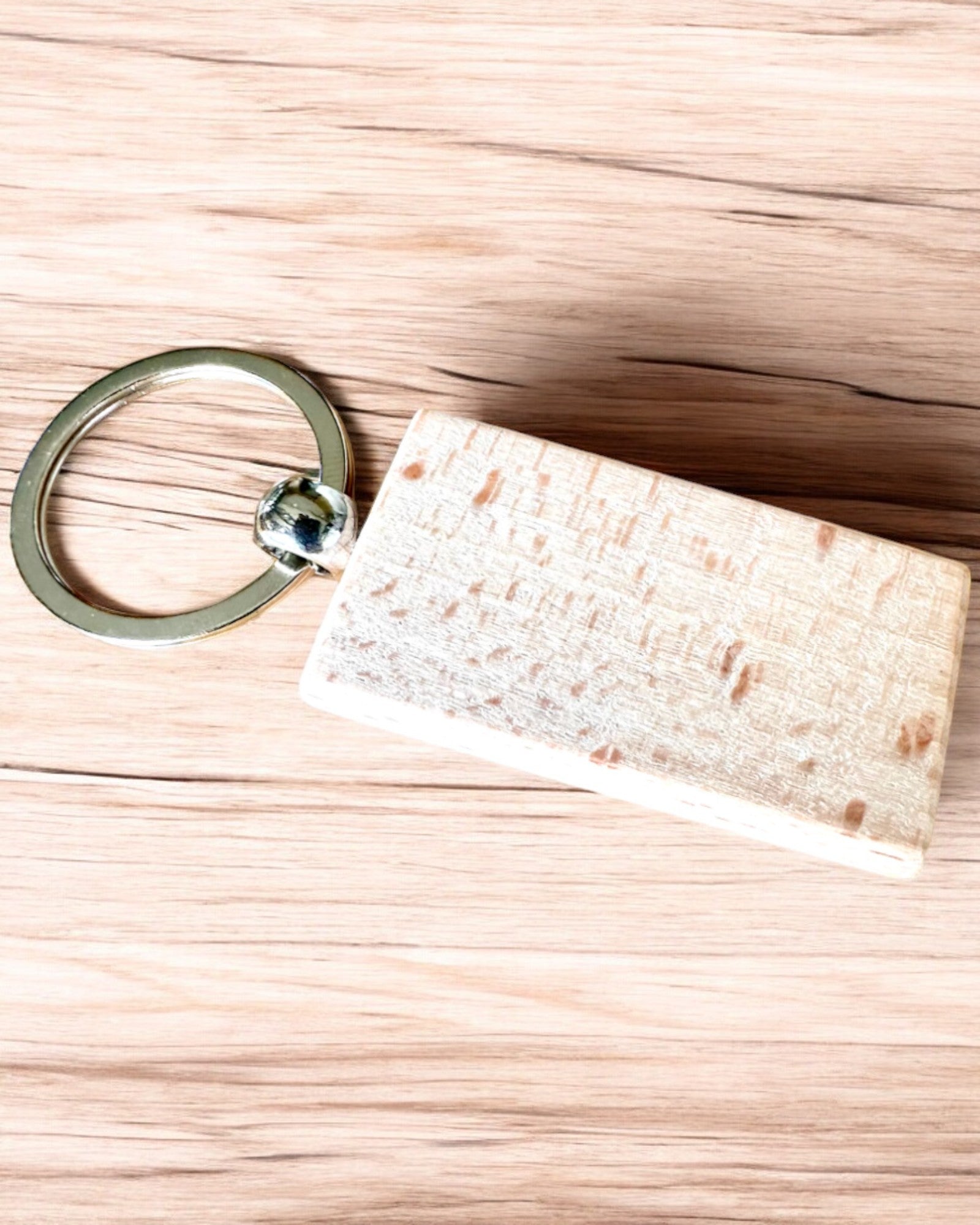 Houten Sleutelhanger met Mogelijkheid tot Graveren – Ideaal als Cadeau