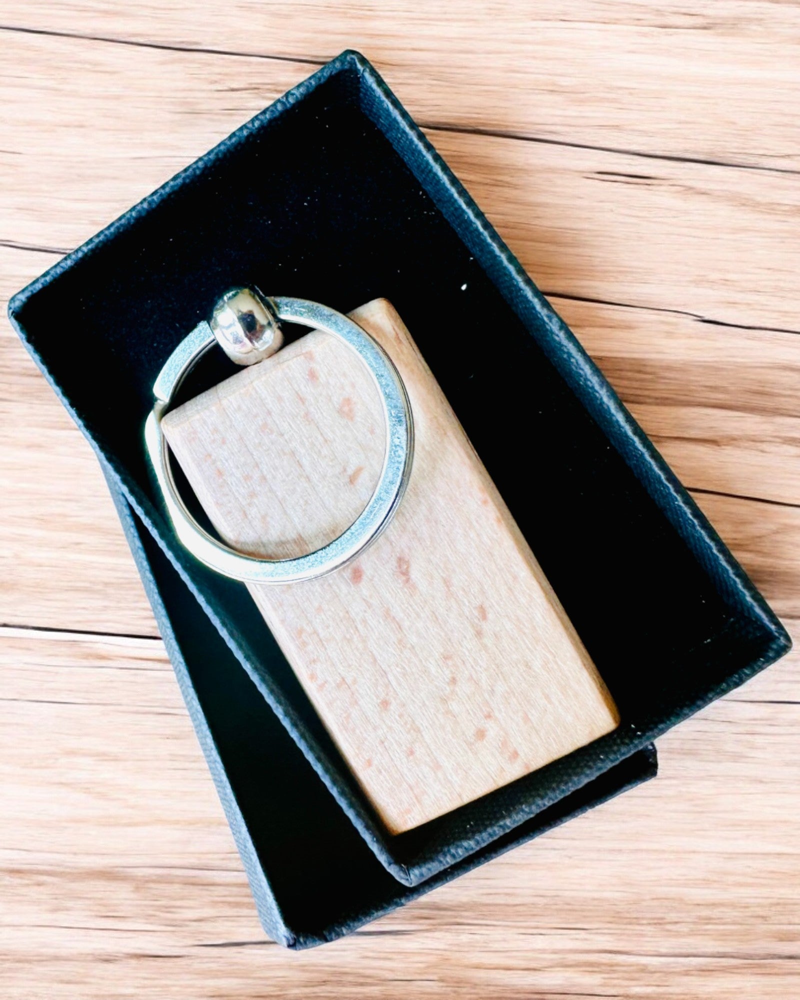 Houten Sleutelhanger met Mogelijkheid tot Graveren – Ideaal als Cadeau