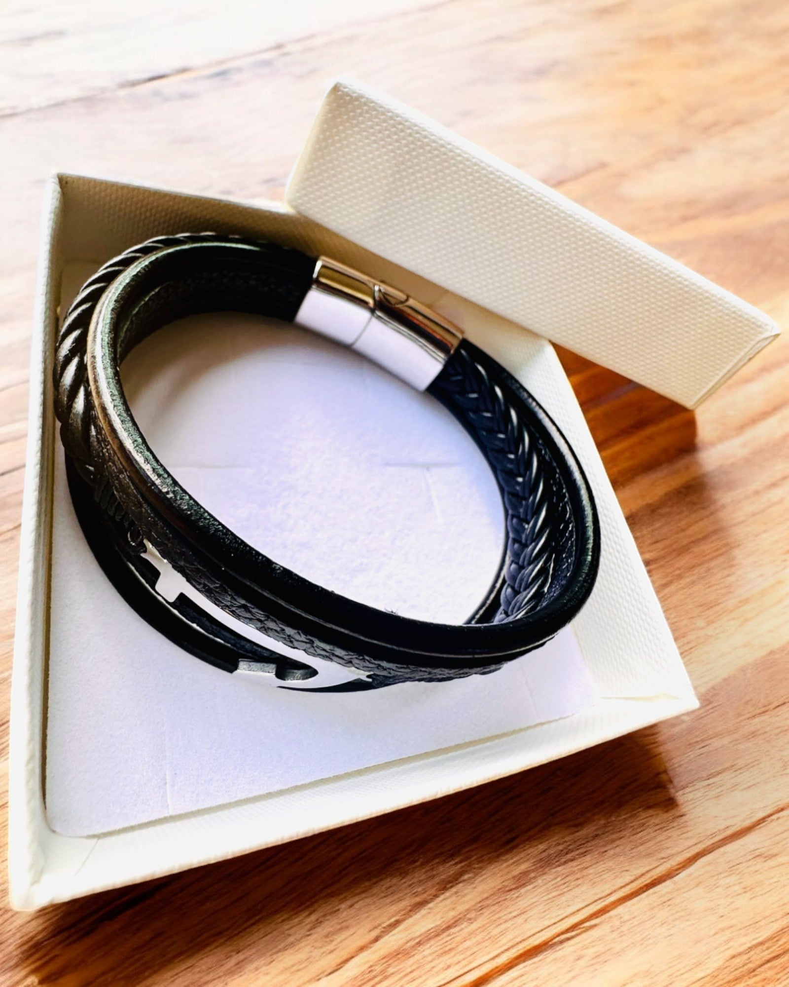 Herenarmband Anker van Elegantie met graveeroptie als cadeau
