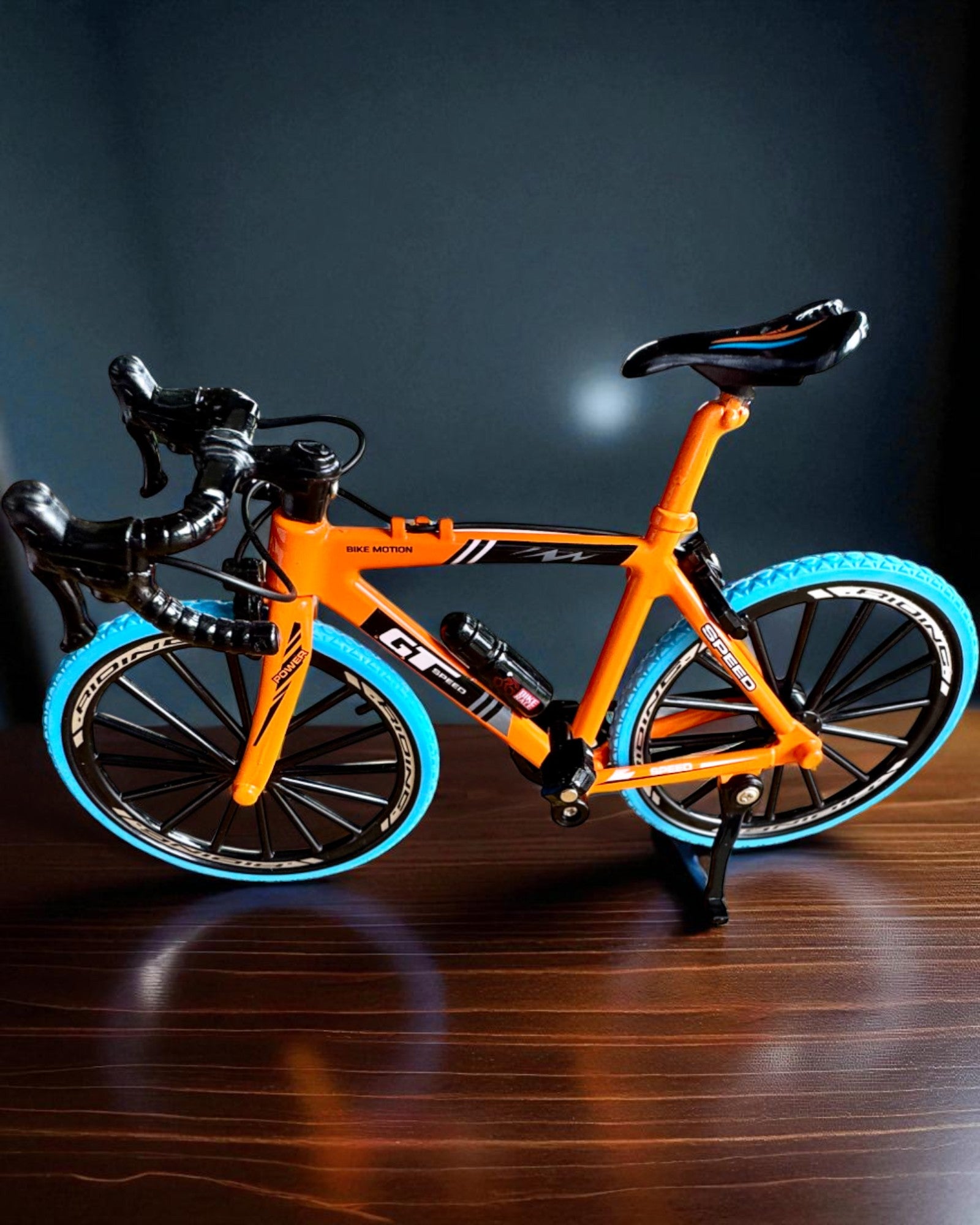 Miniatuurmodel metalen Fiets Collectorsitem "Speed Rider 1.2" – personalisatie met gravure als cadeau, 2 kleuropties