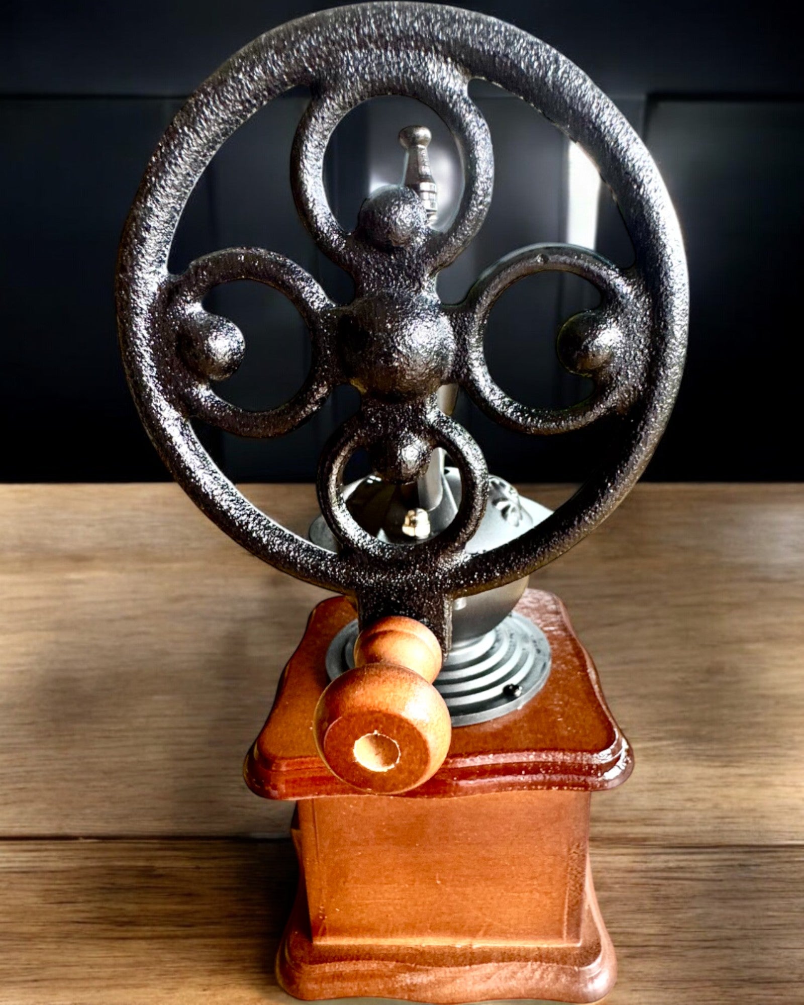 Retro koffiemolen "Vintage Café" 27 cm hoog, met de mogelijkheid voor personalisatie met gravure als cadeau