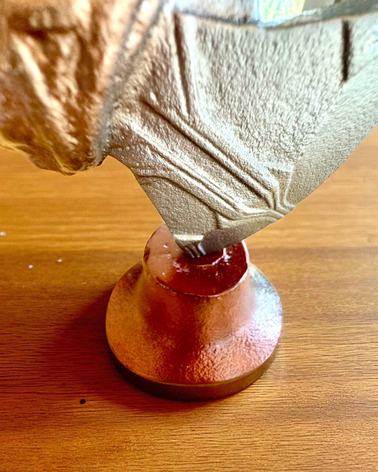 Storm Relic – decoratieve hamer met basis, 26 cm, handgemaakt, mogelijkheid tot personalisatie met gravure als cadeau