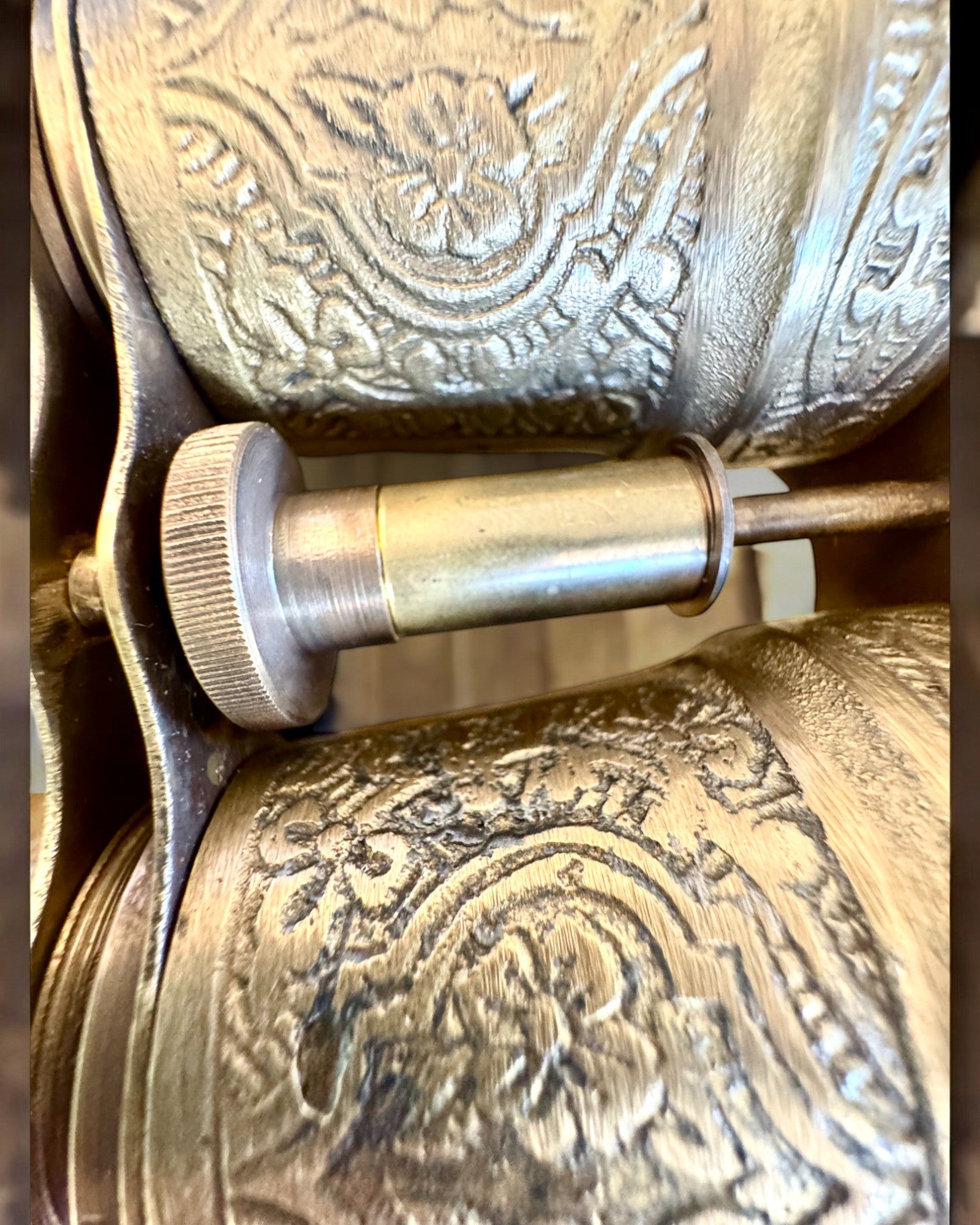 Verrekijker met leren etui Victorian's Eye, 11 cm Messing, Handgemaakt versierd, personalisatie met gravure als cadeau