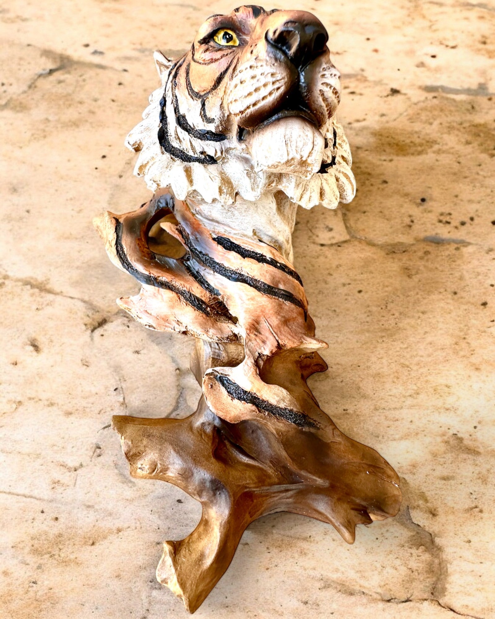 Statuet "Tijger Koning van de Jungle" met Graveeroptie, beeldje 29 cm hoog, decoratie als cadeau