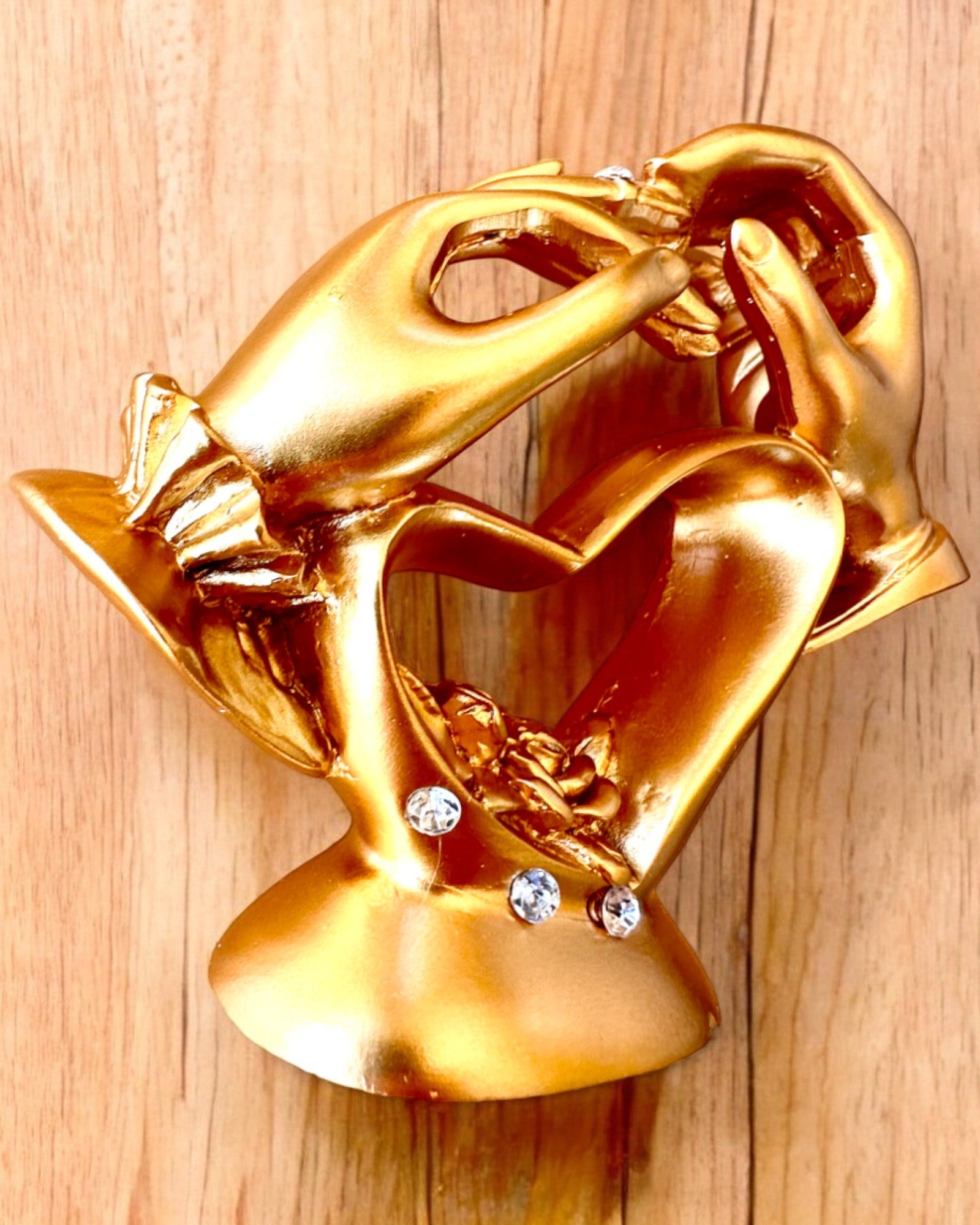 Beeldje "Touch of Love" 10 cm hoog, met Gravure Optie als cadeau