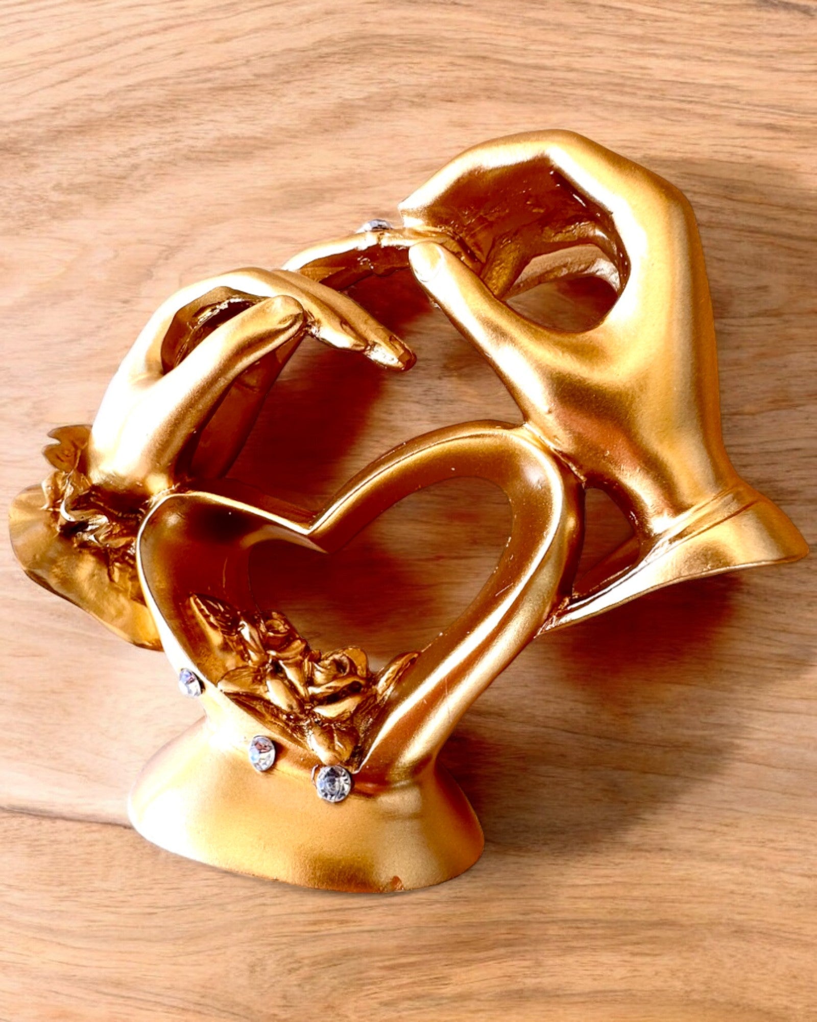 Beeldje "Touch of Love" 10 cm hoog, met Gravure Optie als cadeau