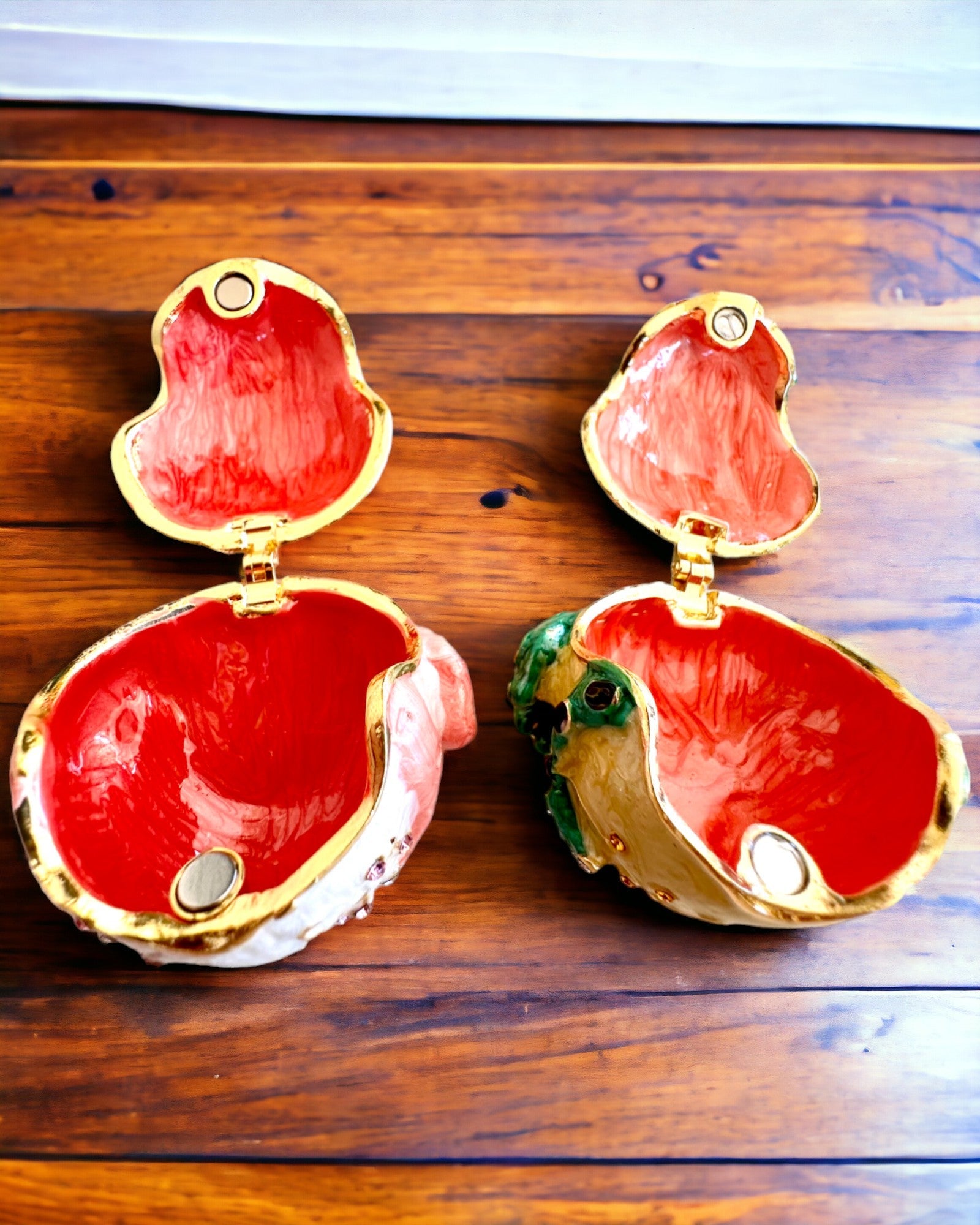 Elegante decoratieve doos "Żabi Skarb" als cadeau personalisatie, met graveeroptie