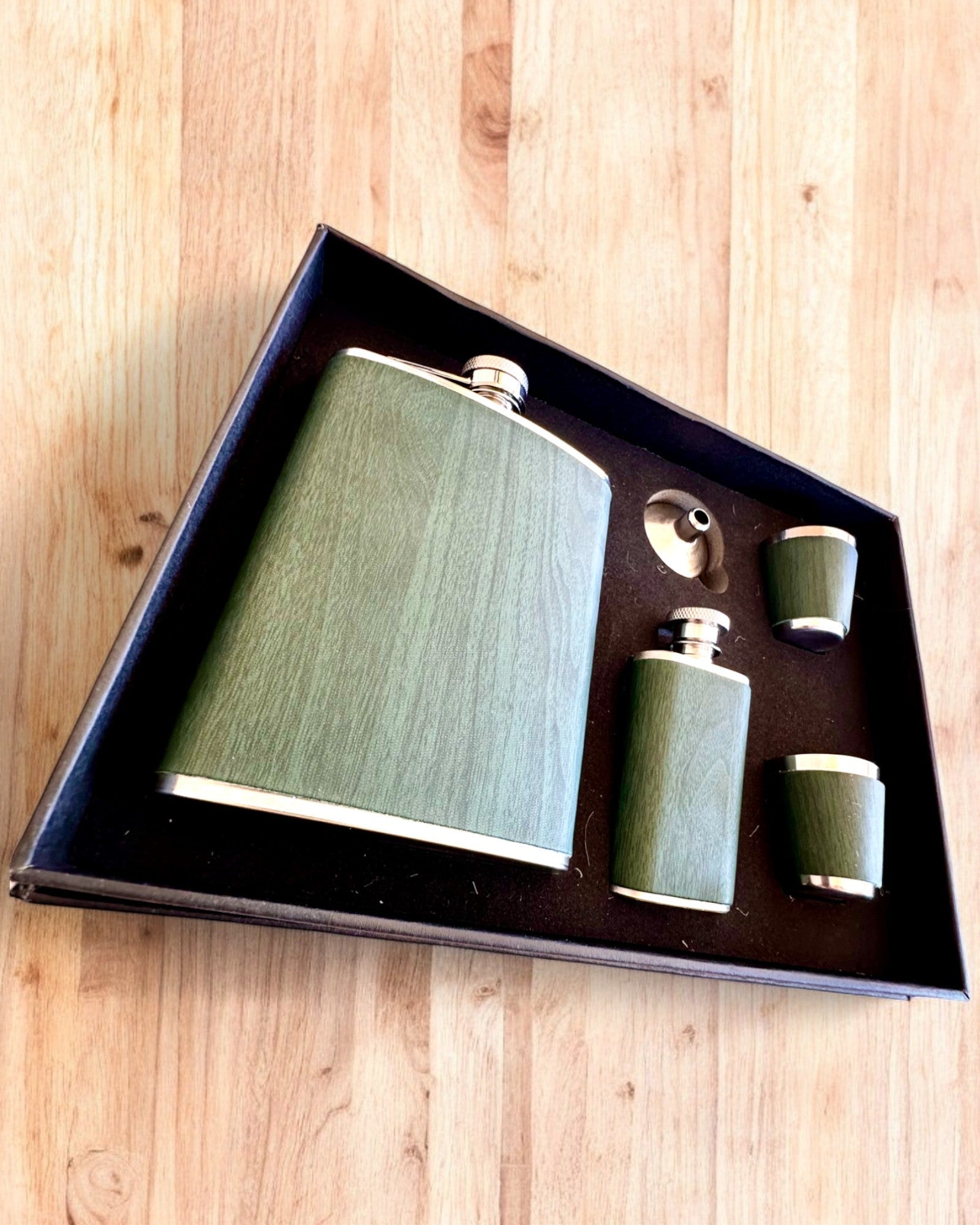 Set heupflessen met glazen "Forest Spirit", voor cadeau personalisatie met gravure