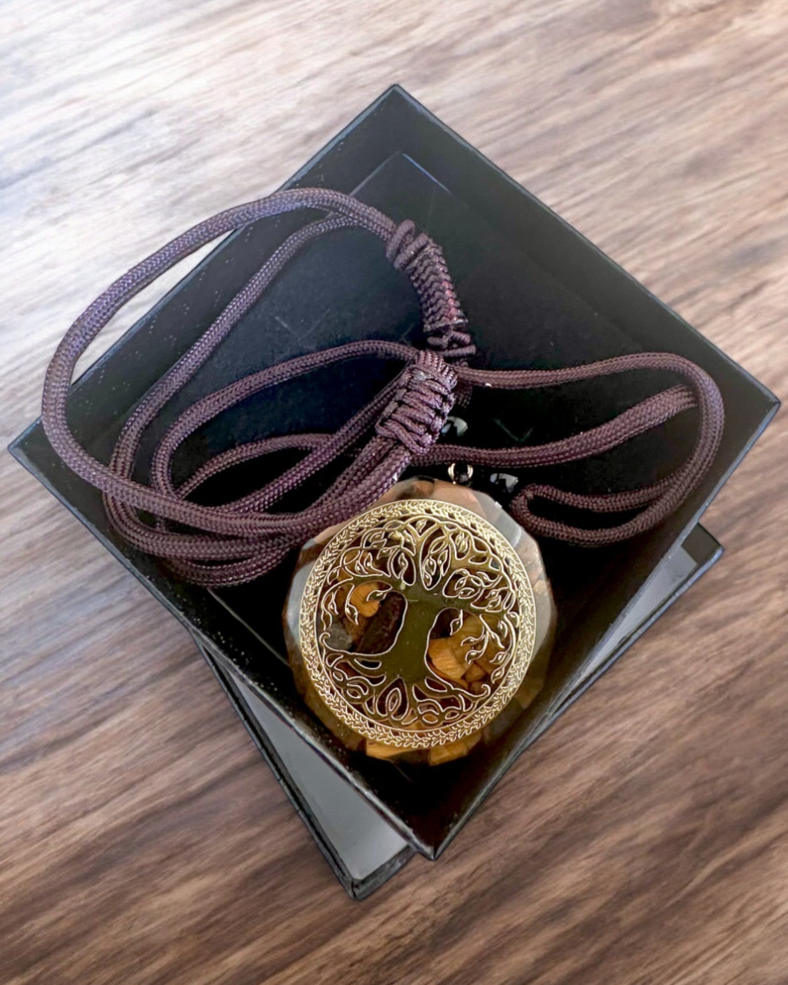 Amulet "Drzewo Życia" met tijgeroog, ketting als cadeau met gepersonaliseerde gravure
