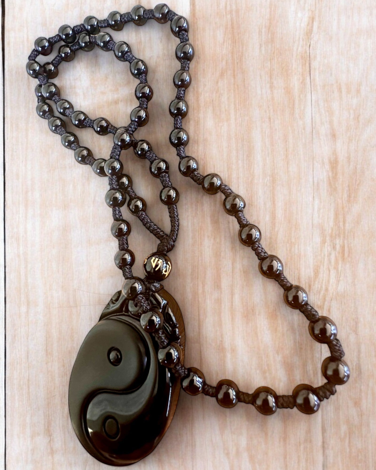Obsidian Yin Yang Amulet met Gravure - Harmonie en Bescherming, personalisatie met gravure als cadeau