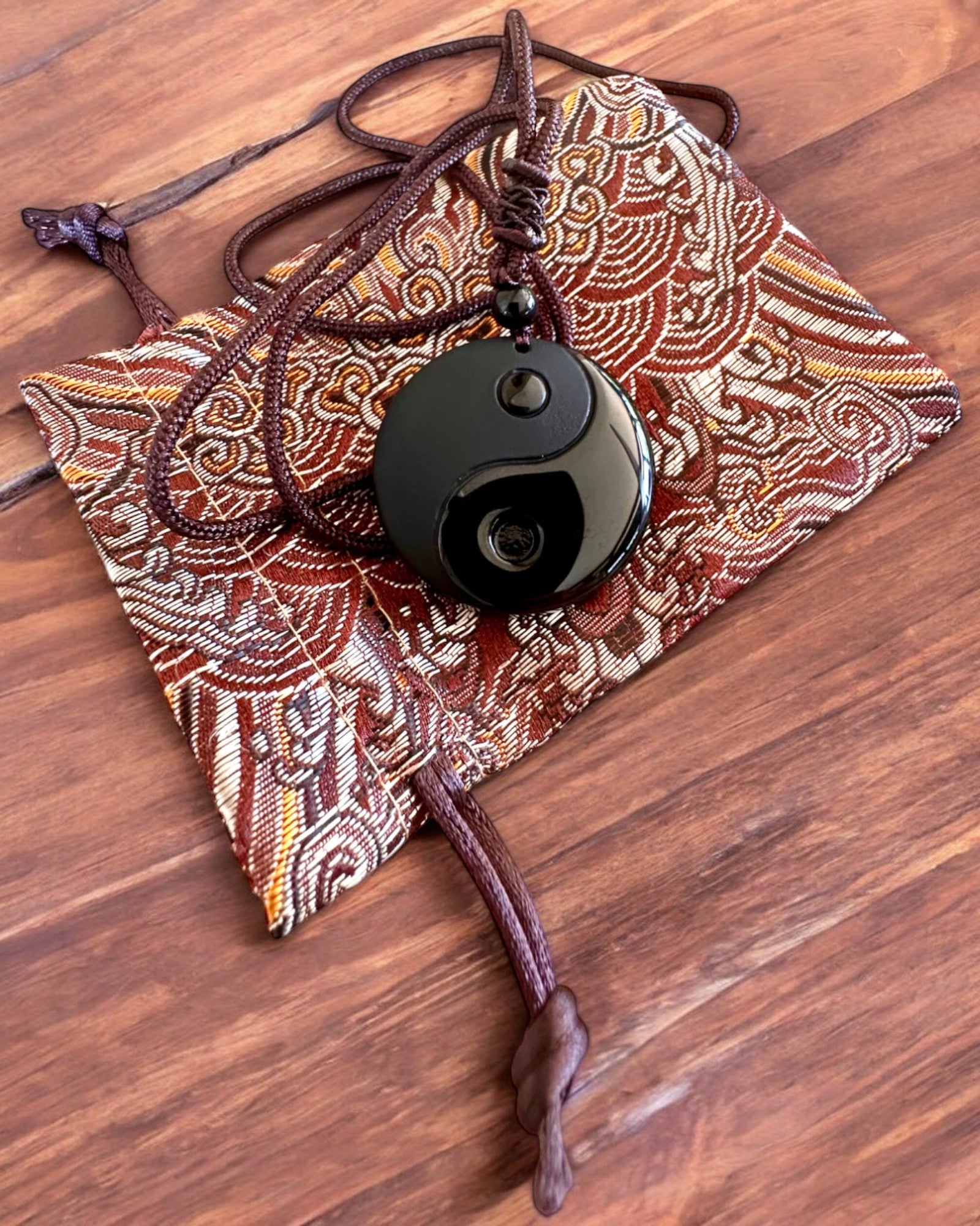 Boho Ketting van Obsidiaan Yin Yang Tai Chi, personalisatie mogelijk met gravure als cadeau