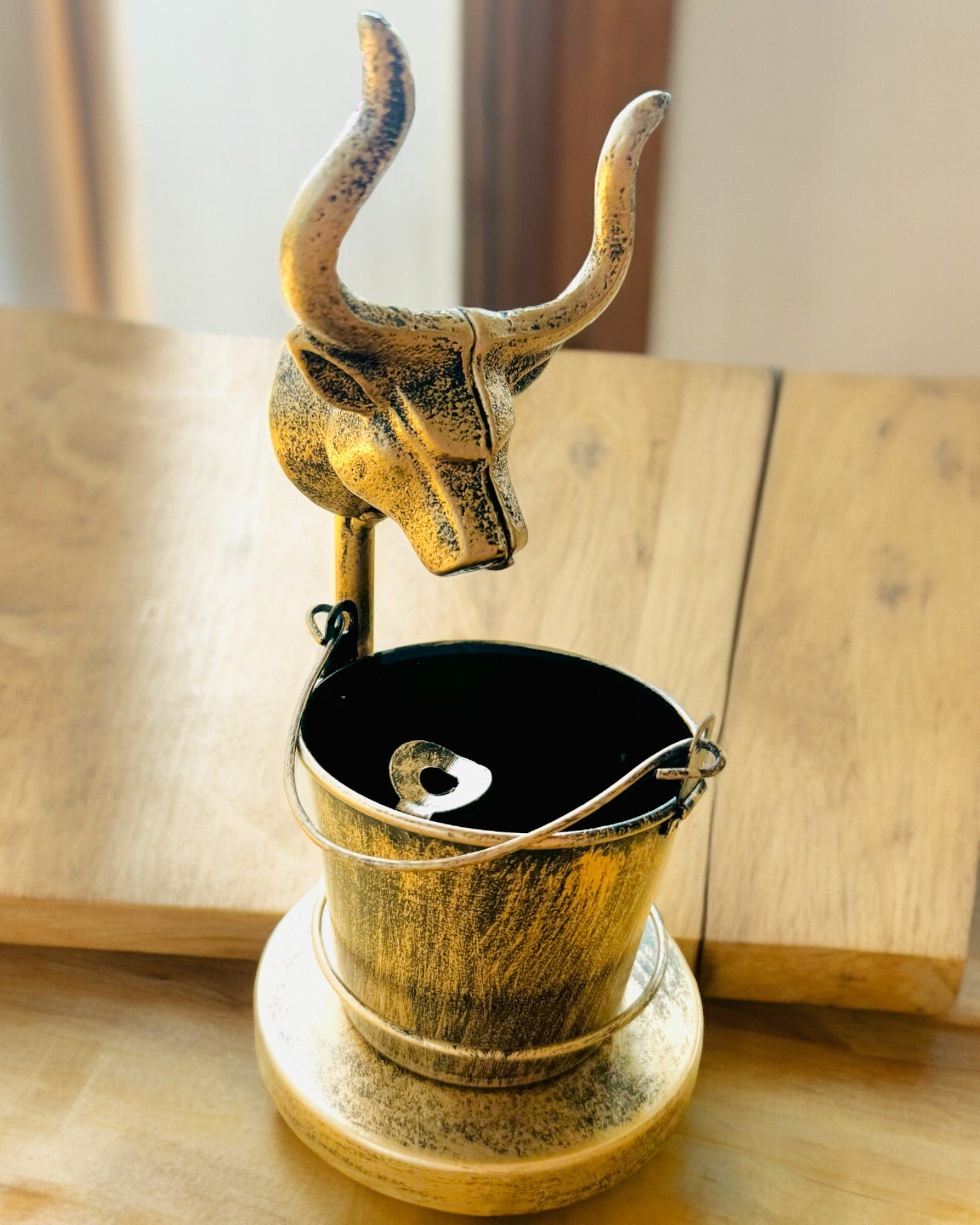 Stijlvolle Metalen Asbak "Rustic Charm" 19-23 cm hoog, 8 varianten beschikbaar, gravure op aanvraag