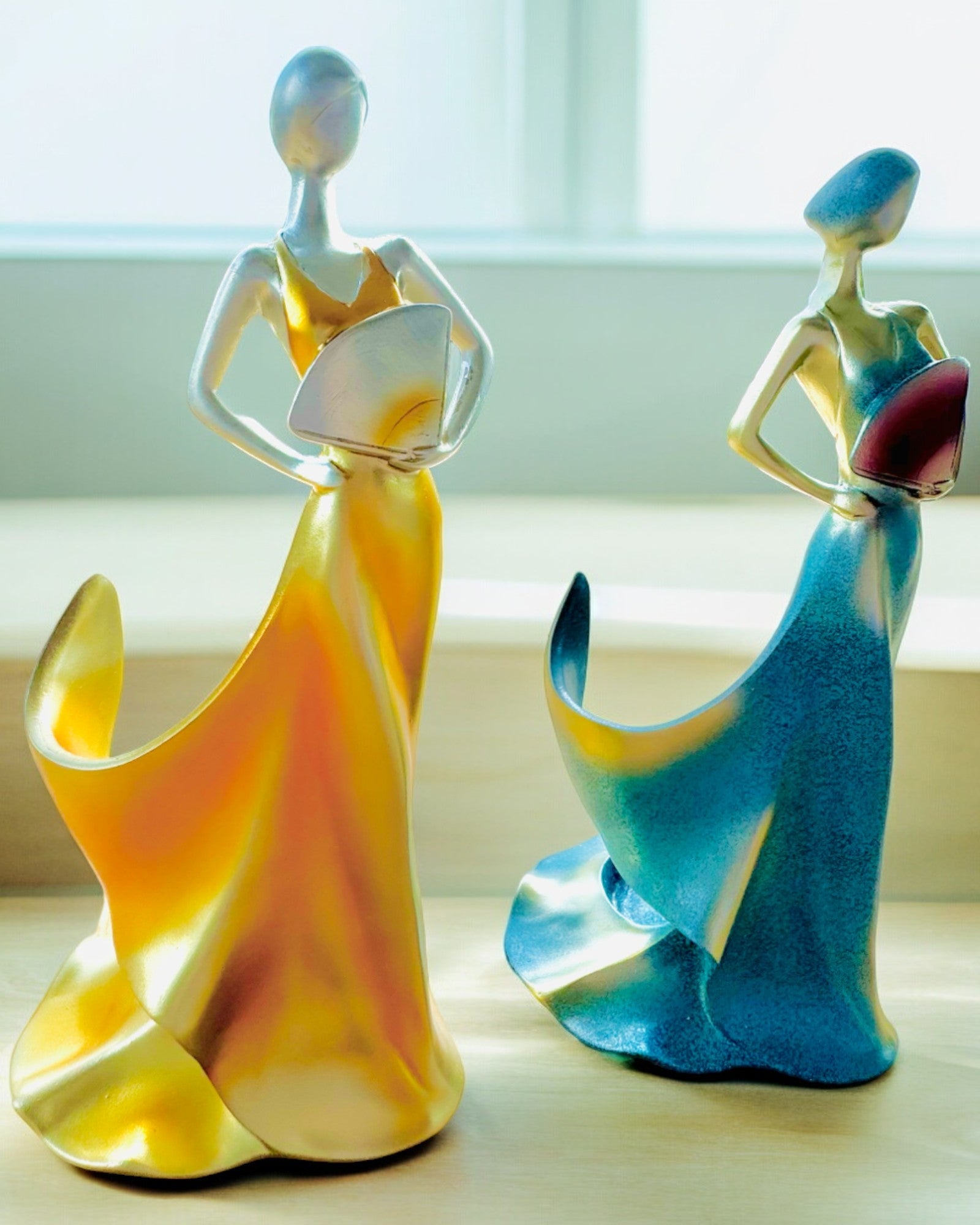 Elegante Flessenhouder - Dame Standbeeld - personalisatie met gravure, 2 varianten om uit te kiezen