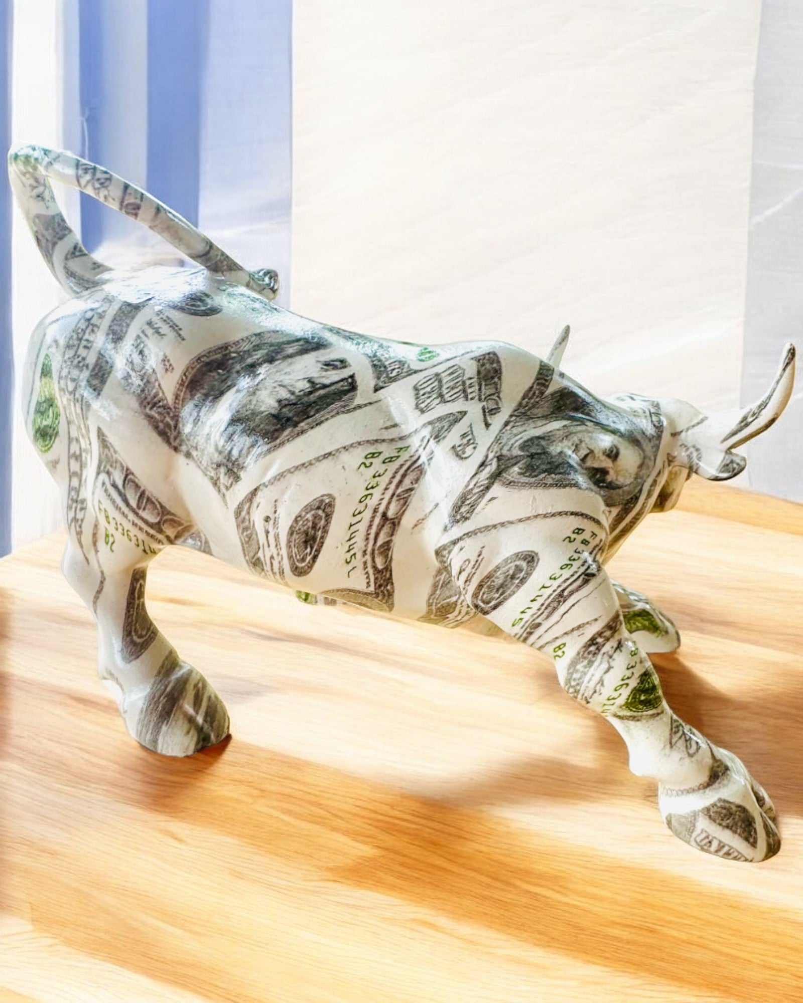 Decoratief Beeld "BullArt" – Unieke Kunst met Graveeroptie - 4 Kleuropties, voor een Gepersonaliseerd Cadeau
