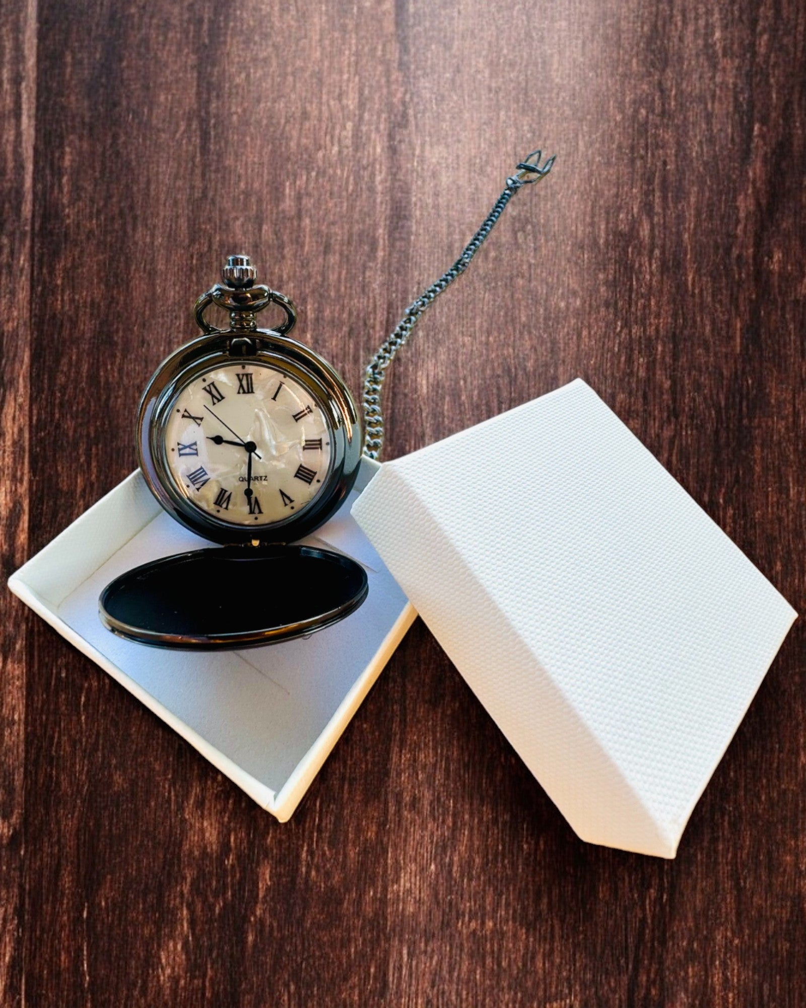 Klassieke Zakhorloge met Romeinse Cijfers en Ketting, Kwarts, Zwarte Glans - kleur zwart