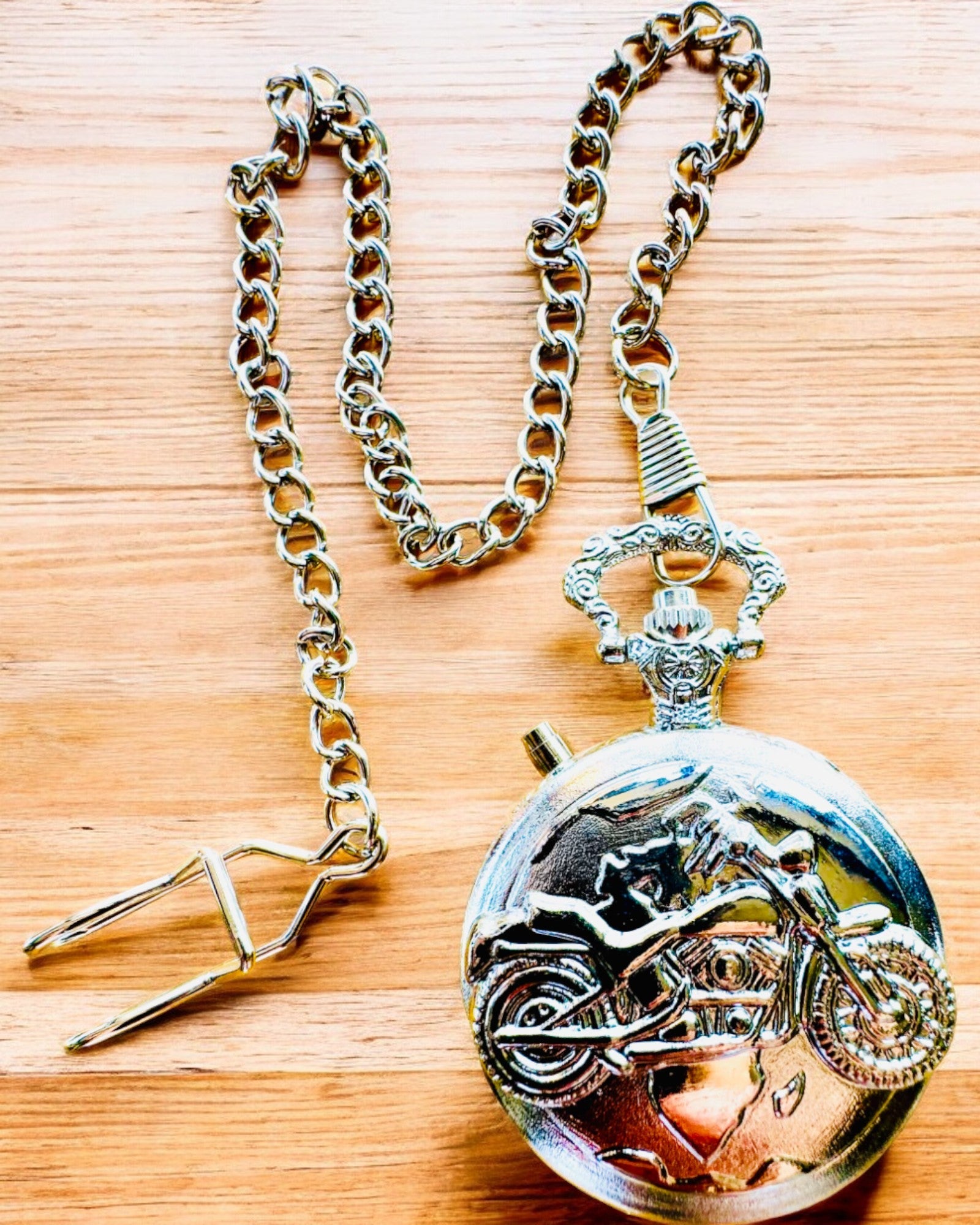 Zakhorloge "Motocyklowy Elegancik 2" – Graveren als cadeau, 3 kleuropties