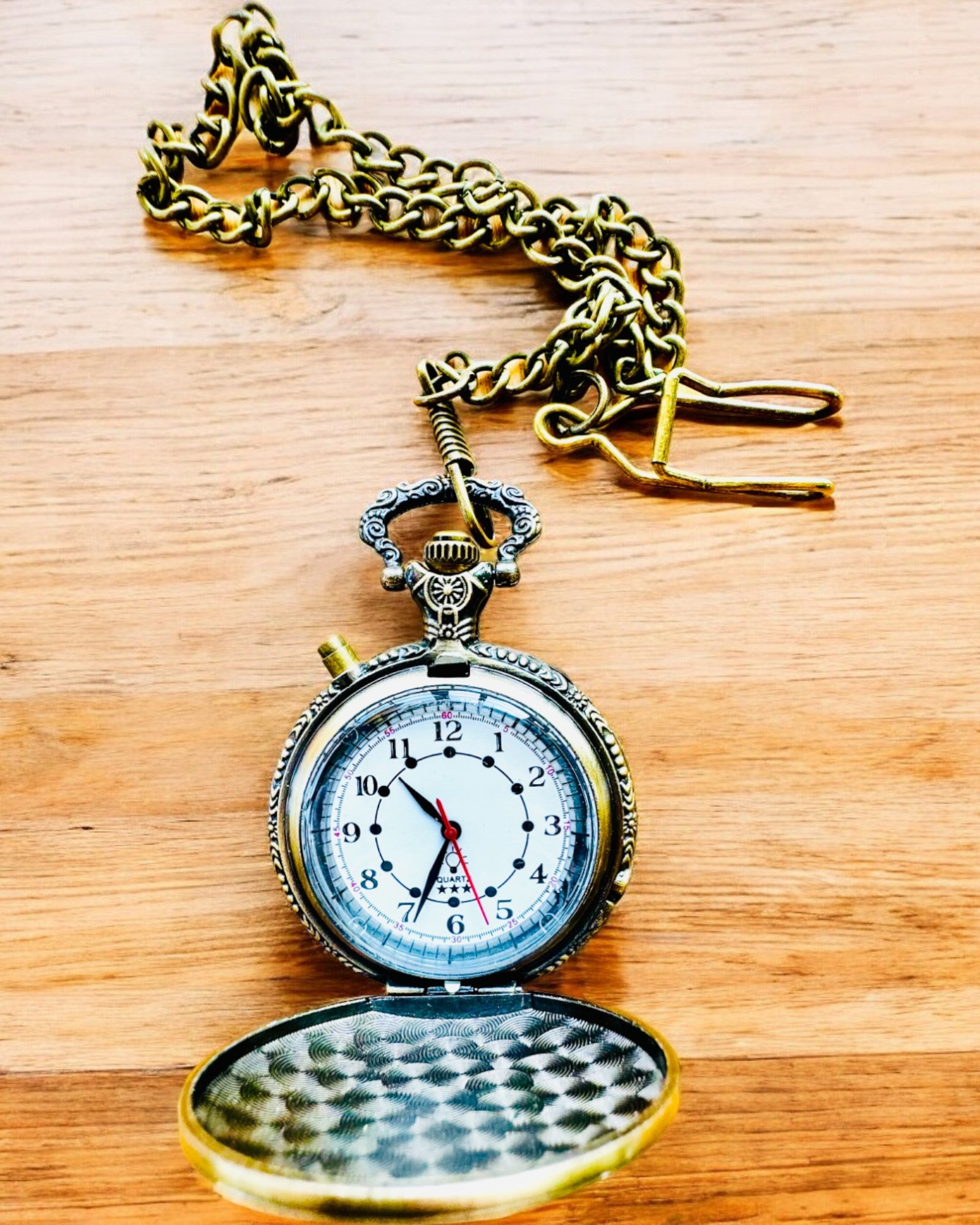 Zakhorloge "Motocyklowy Elegancik 2" – Graveren als cadeau, 3 kleuropties