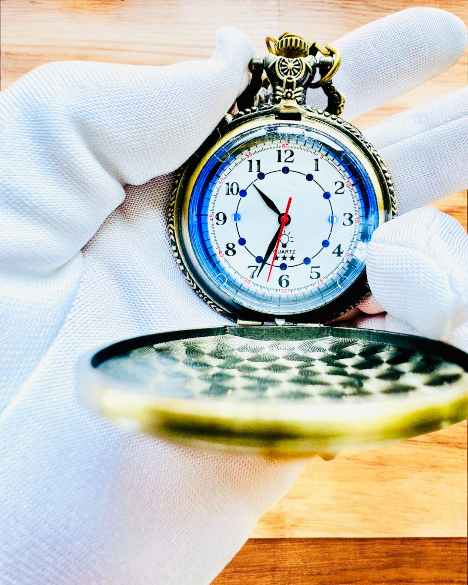 Zakhorloge "Motocyklowy Elegancik 2" – Graveren als cadeau, 3 kleuropties