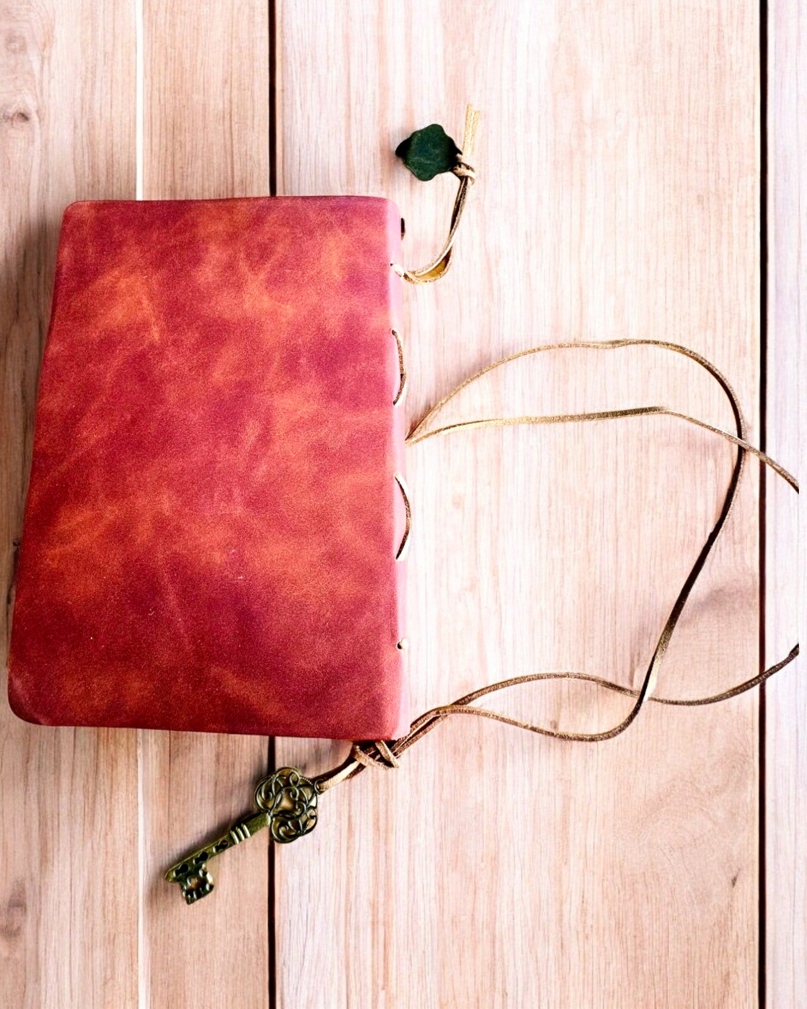 Vintage Notitieboek "Sleutel van het Verleden" - Mogelijkheid tot graveren als cadeau, notitieblok