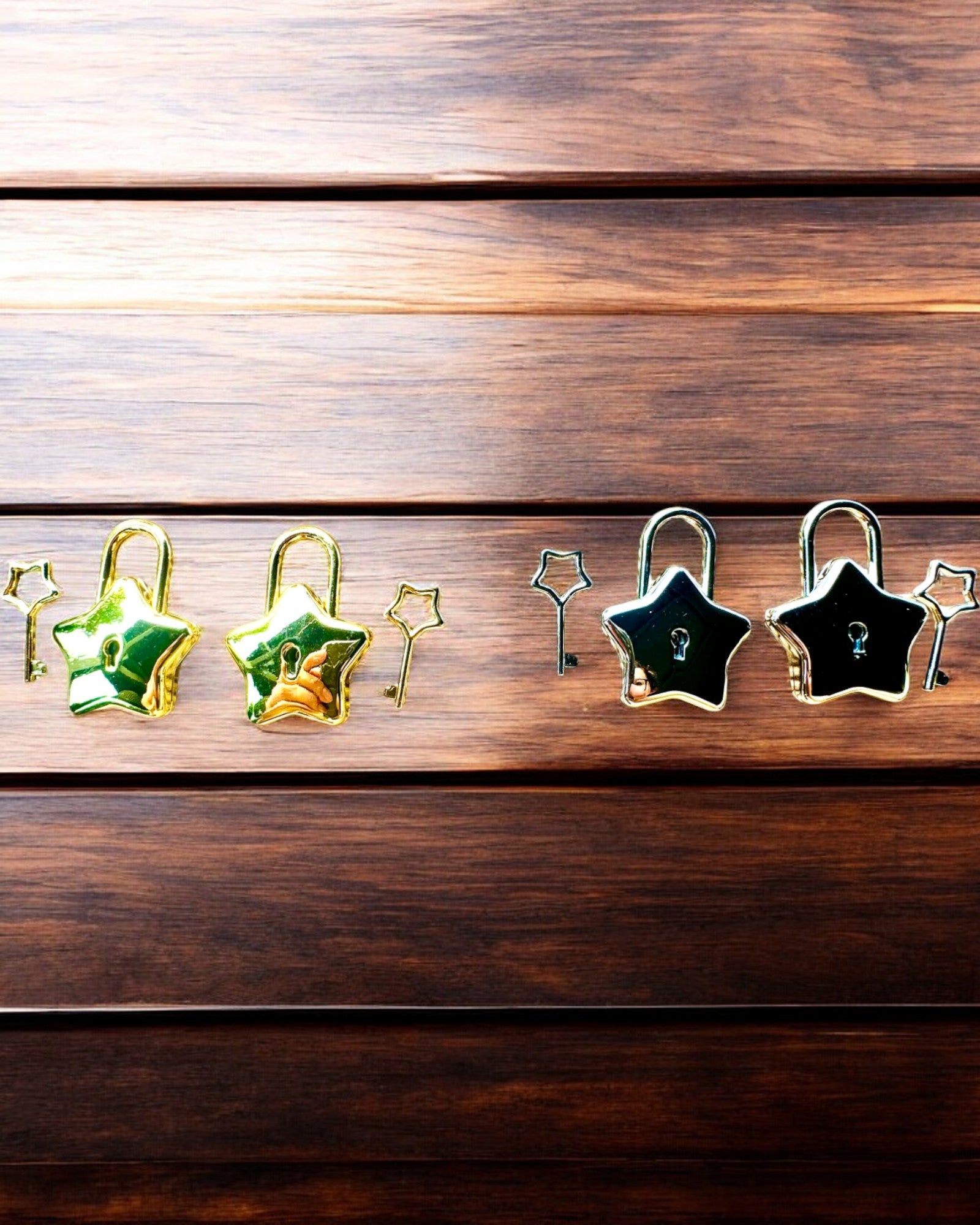 2 Stervormige mini-sloten met Gravure – Beveilig Je Dromen, gepersonaliseerd als cadeau, 2 kleuropties om uit te kiezen