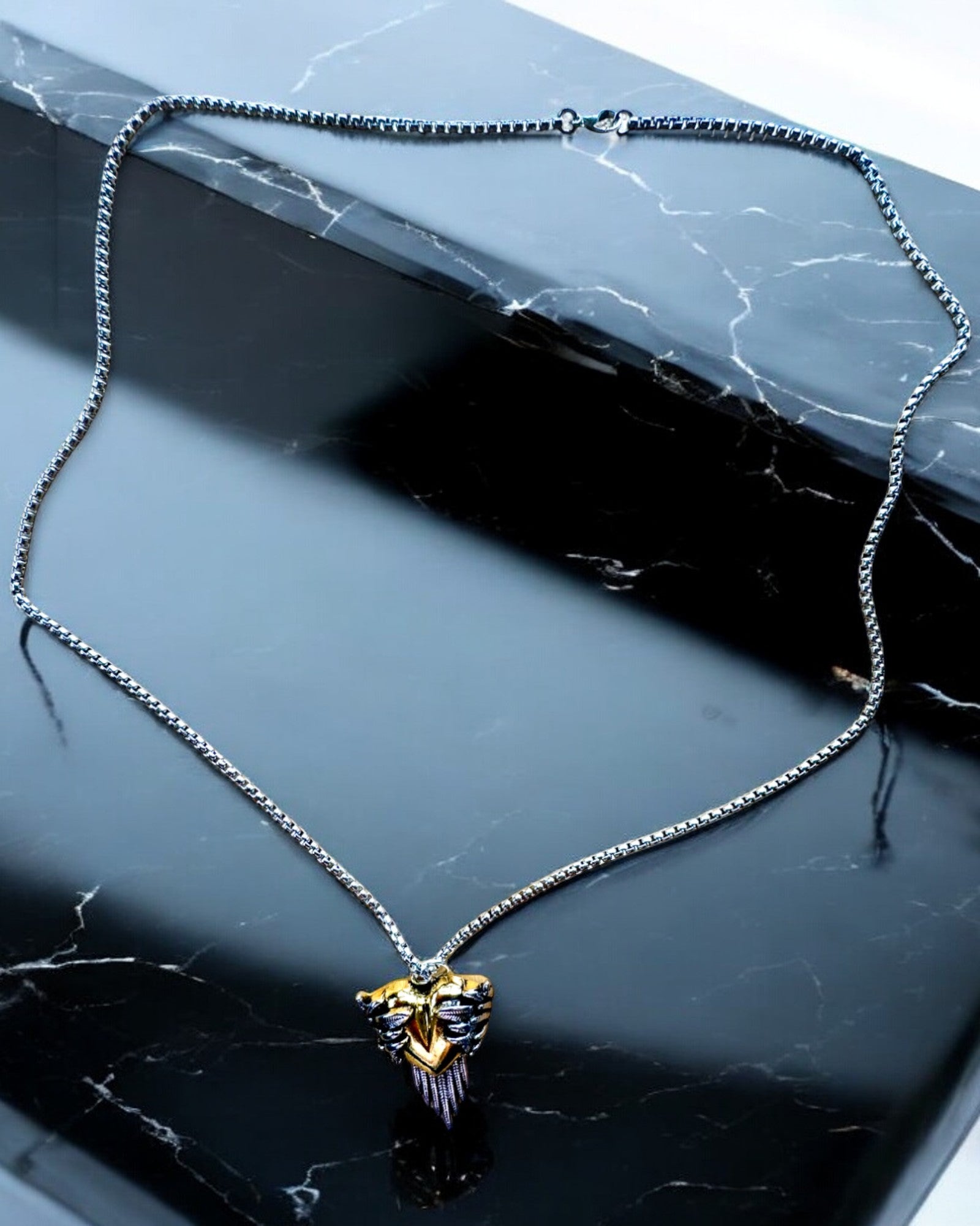 Amulet Hartenboogschutter – Donkere Vleugels van de Liefde, mogelijkheid tot personalisatie met gravure als cadeau