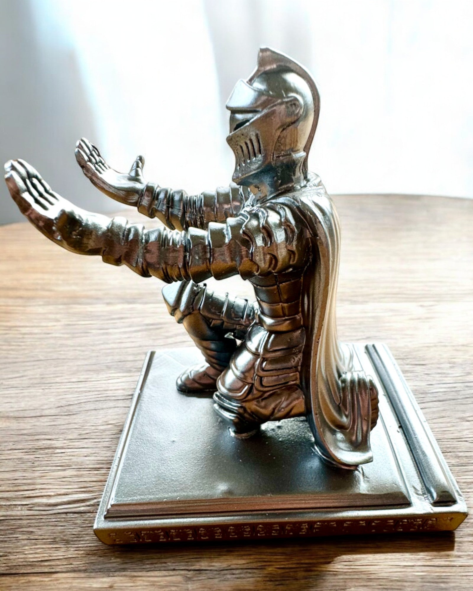 Ridders Standaard Ridder voor telefoon of pen, mogelijkheid tot personalisatie met gravure als cadeau