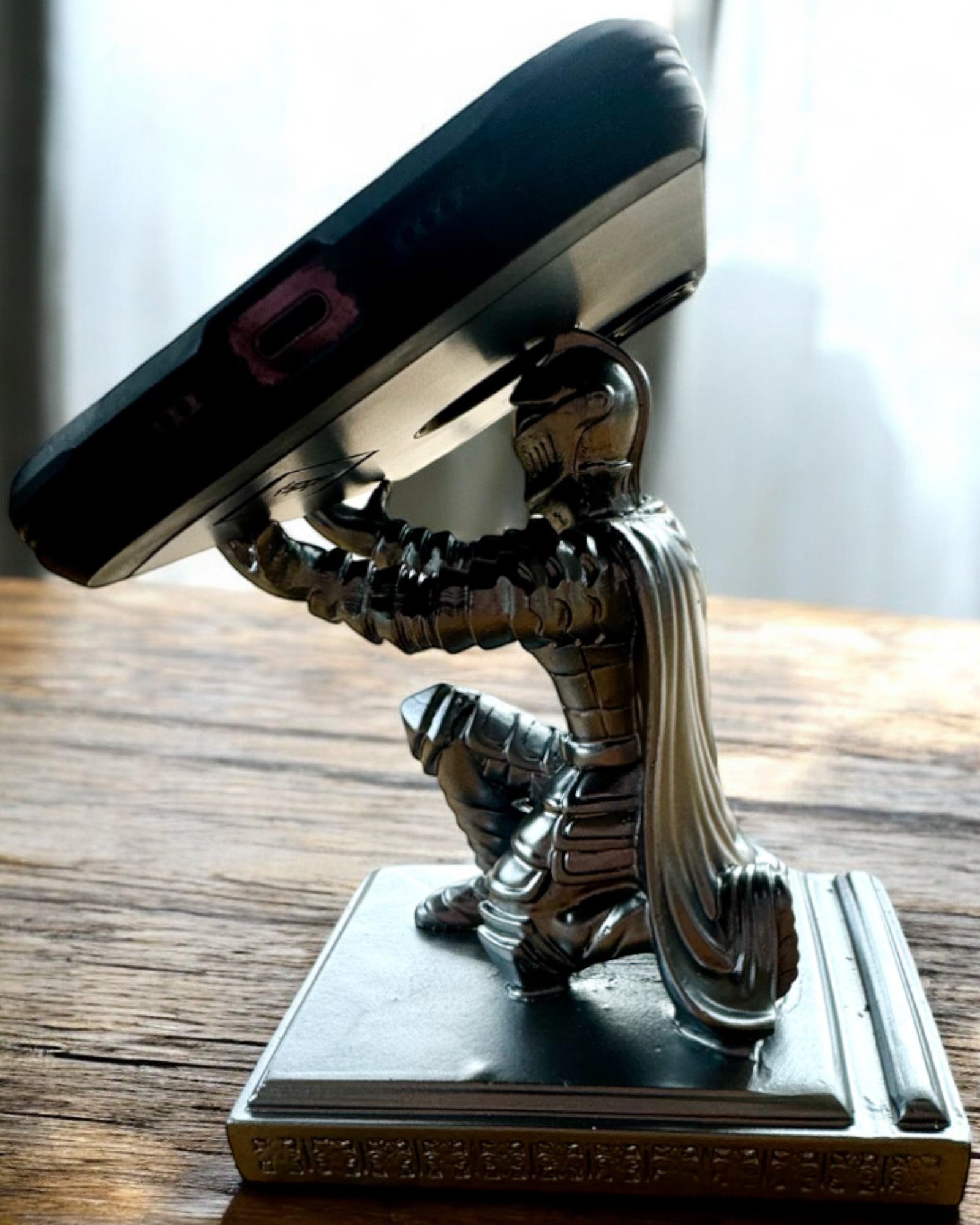 Ridders Standaard Ridder voor telefoon of pen, mogelijkheid tot personalisatie met gravure als cadeau