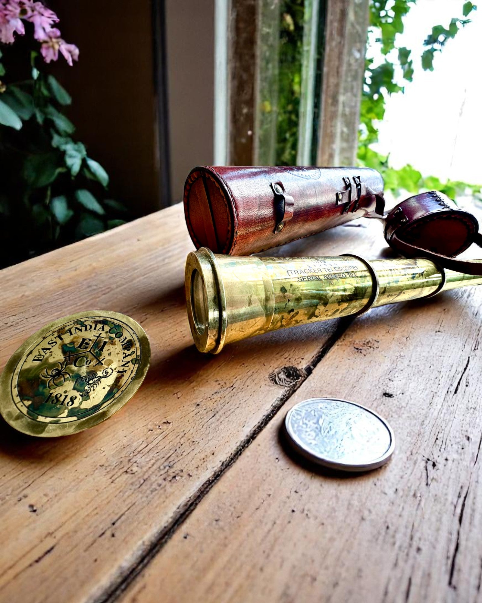 Koninklijke Verrekijker "Voyager 1818" – Exclusief, Messing, 83 cm, handgemaakt, etui van Echt Leer – Collectors Editie, personalisatie met gravure als cadeau