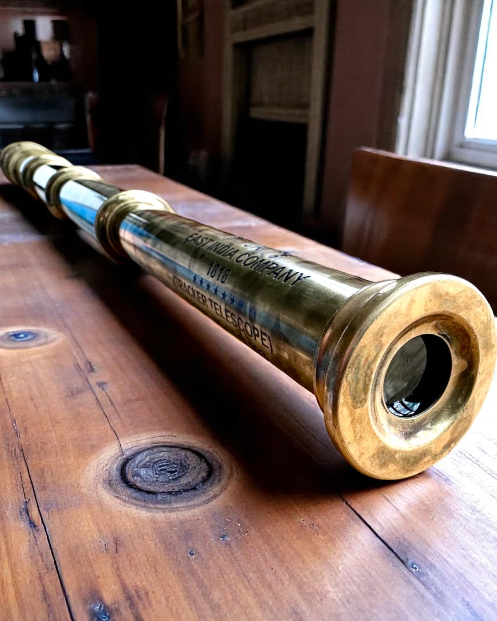 Koninklijke Verrekijker "Voyager 1818" – Exclusief, Messing, 83 cm, handgemaakt, etui van Echt Leer – Collectors Editie, personalisatie met gravure als cadeau