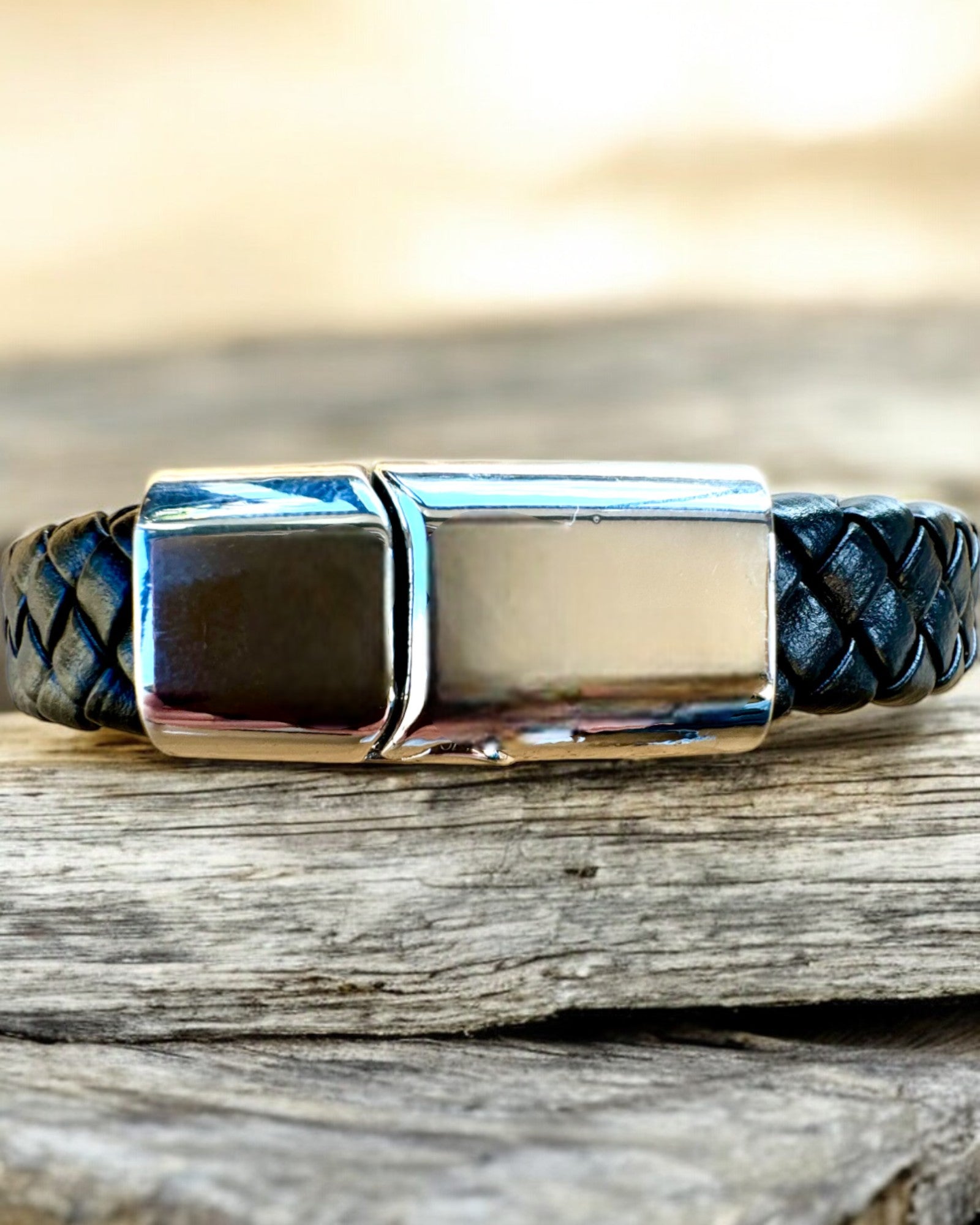 Herenarmband "SkyRider" – Leren Stijl met Karakter - mogelijkheid tot personalisatie met gravure