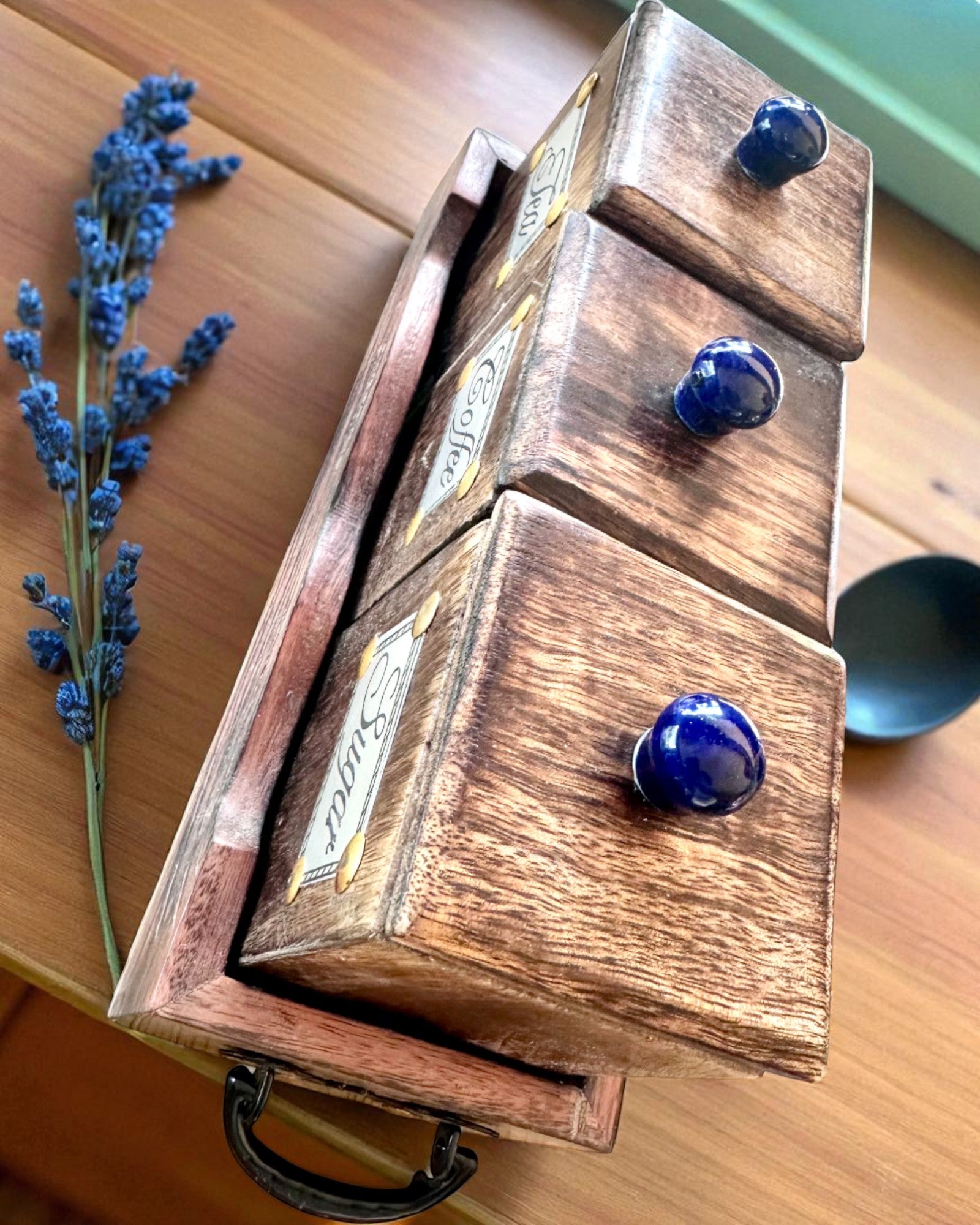 Set Royal Trio – Thee, Koffie, Suiker van Shisham hout, handgemaakt, met optie voor gravure als cadeau