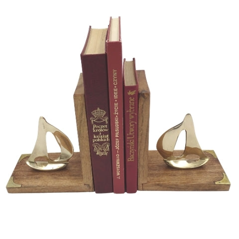 Messing boekensteunen Jachten met gravure