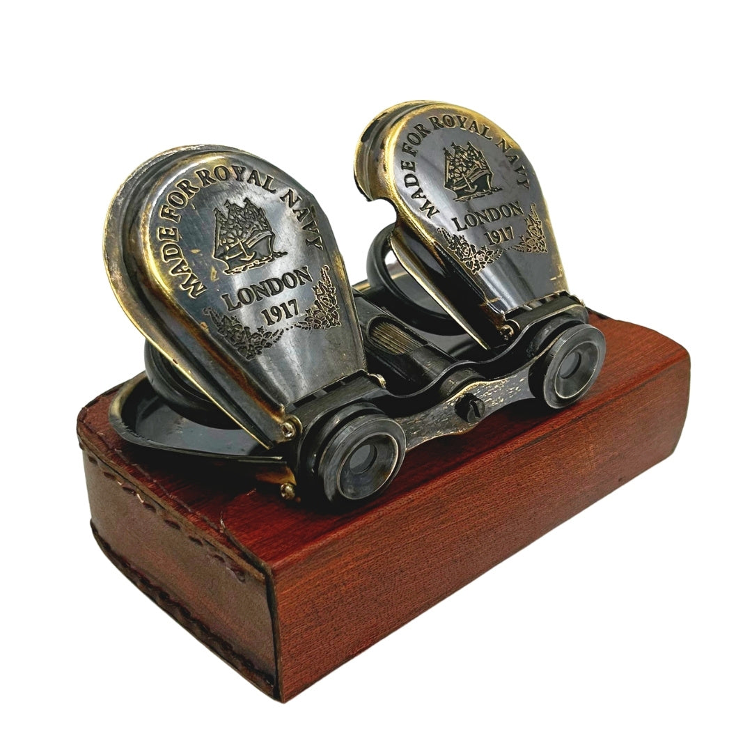 Retro messing verrekijker in leren etui met graveermogelijkheid