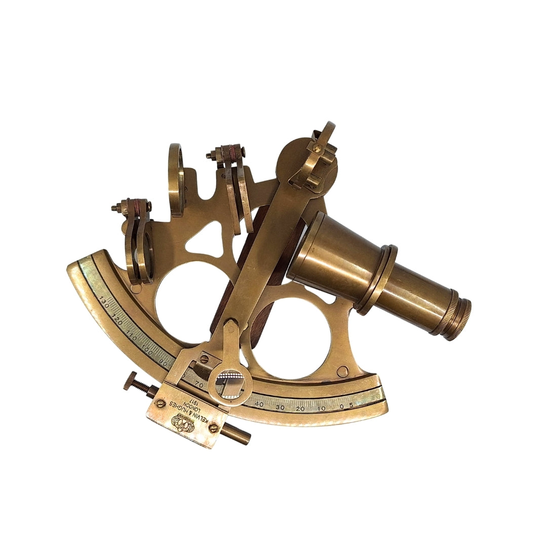 Grote messing sextant in elegante houten doos met personalisatiemogelijkheid door gravure