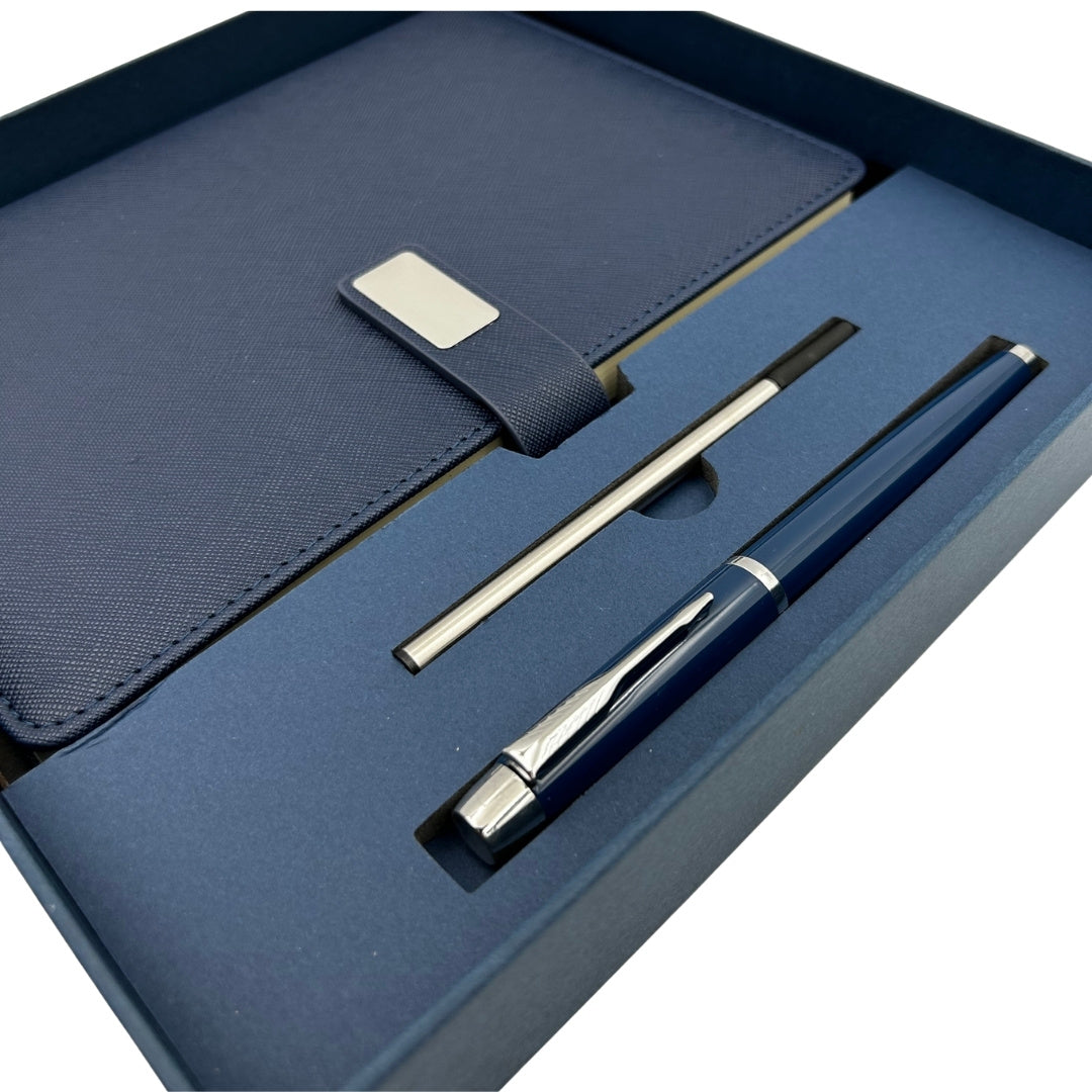 Elegant marineblauw leren notitieboek A5 met pen en gepersonaliseerde gravure in geschenkdoos