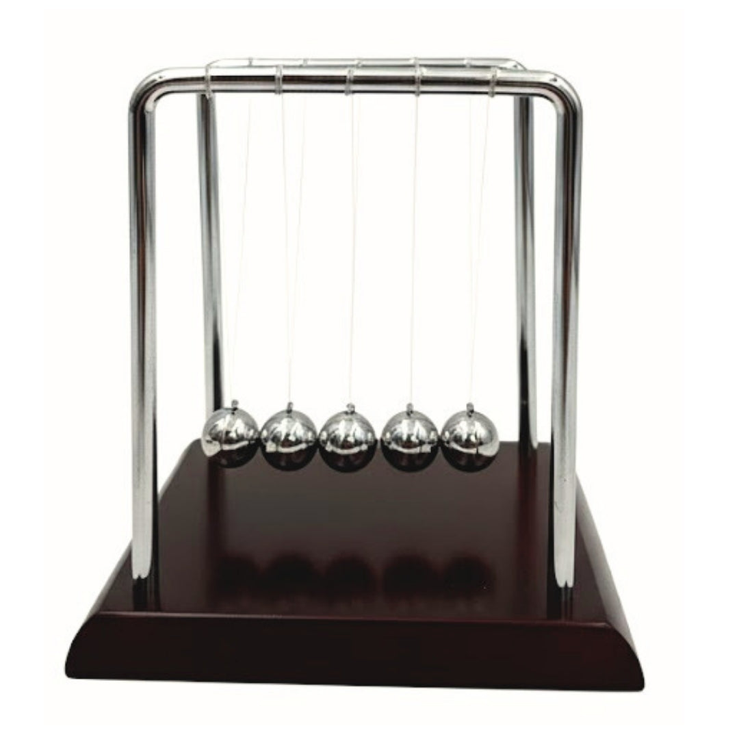 Elegante Newtonkogels met gravure - hout en metaal