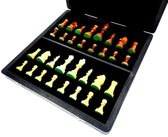 Elegante schaakset van hout en metaal 33x33cm met mogelijkheid tot personalisatie met gravure