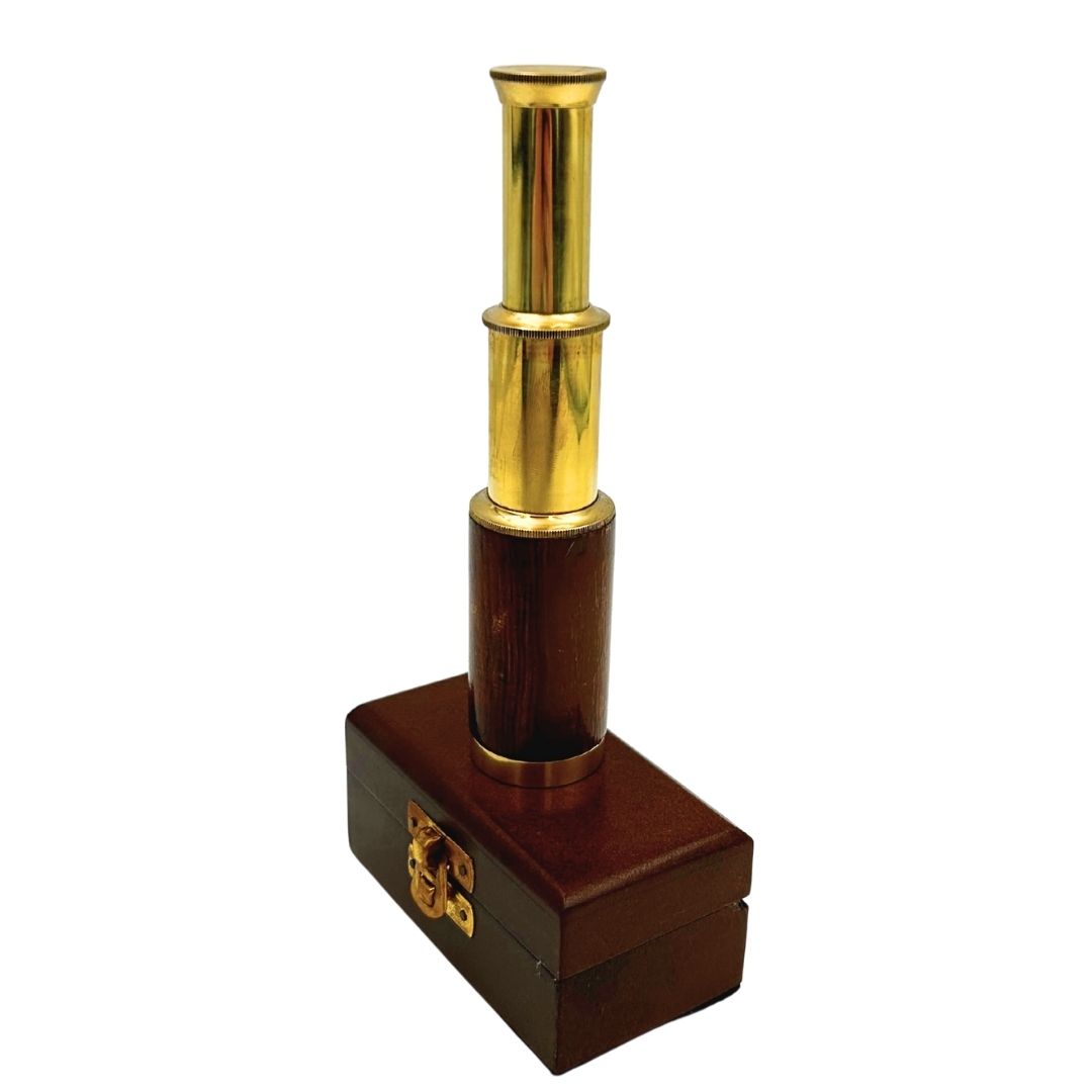 Messing telescoop met gravure in houten doos – elegant cadeau in retrostijl, ideaal als decoratie voor kantoor of werkkamer, hoogte 15,5 cm, materiaal: messing en hout