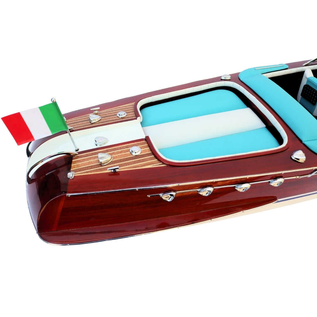 Exclusief model van de motorboot Riva Aquarama 87cm met mogelijkheid tot personalisatie door gravure