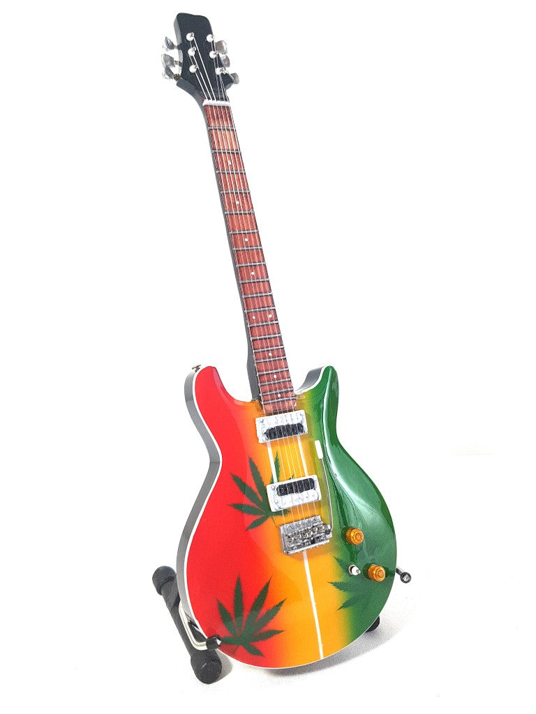 Mini-gitaar Bob Marley Tribute Ganja MGT-0468 met mogelijkheid tot personalisatie met gravure, ideaal cadeau voor reggaefans, handgemaakt van mahoniehout, hoogte 27,5 cm, geel, rood, groen, wit