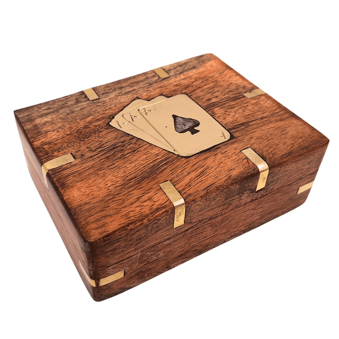 Elegant kaartspel in houten doos met messing versieringen