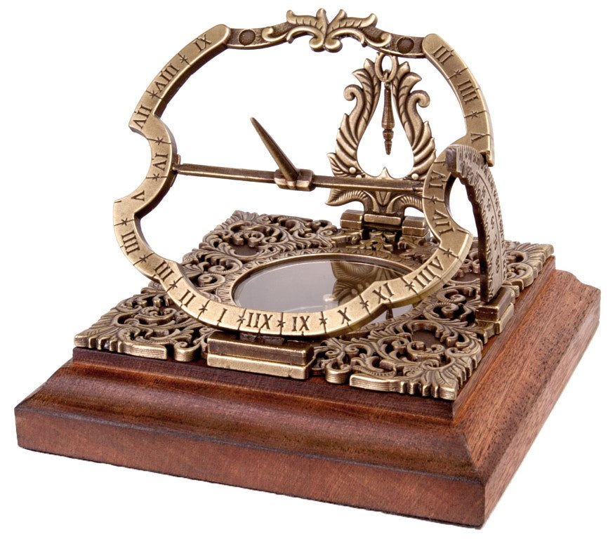 Messing zonnewijzer Habsburg H30 met mogelijkheid tot personalisatie met gravure, ideaal als cadeau, in elegante Augsburgse stijl, hoogte 10 cm, op houten voet