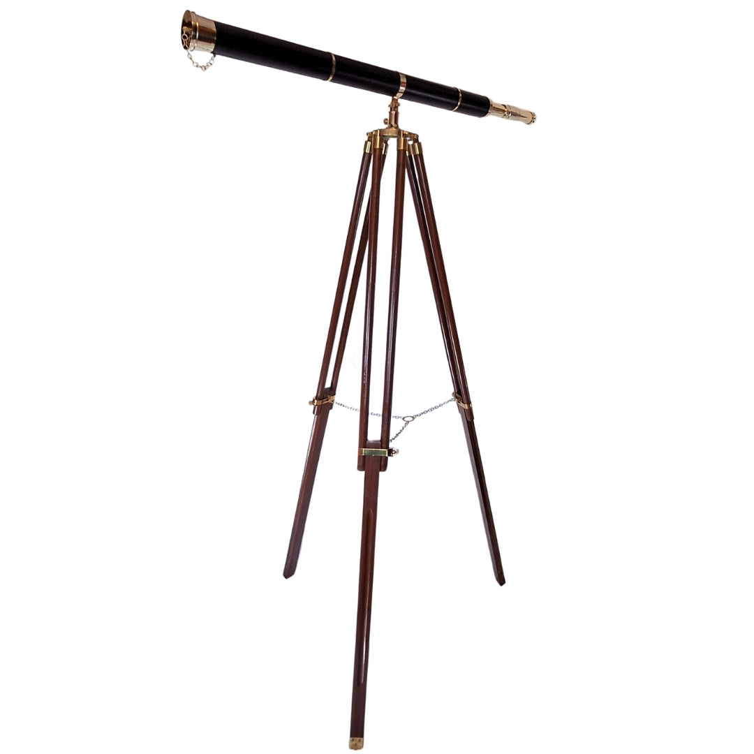 Decoratieve telescoop TWSS op houten driepoot met mogelijkheid tot personalisatie van de gravure